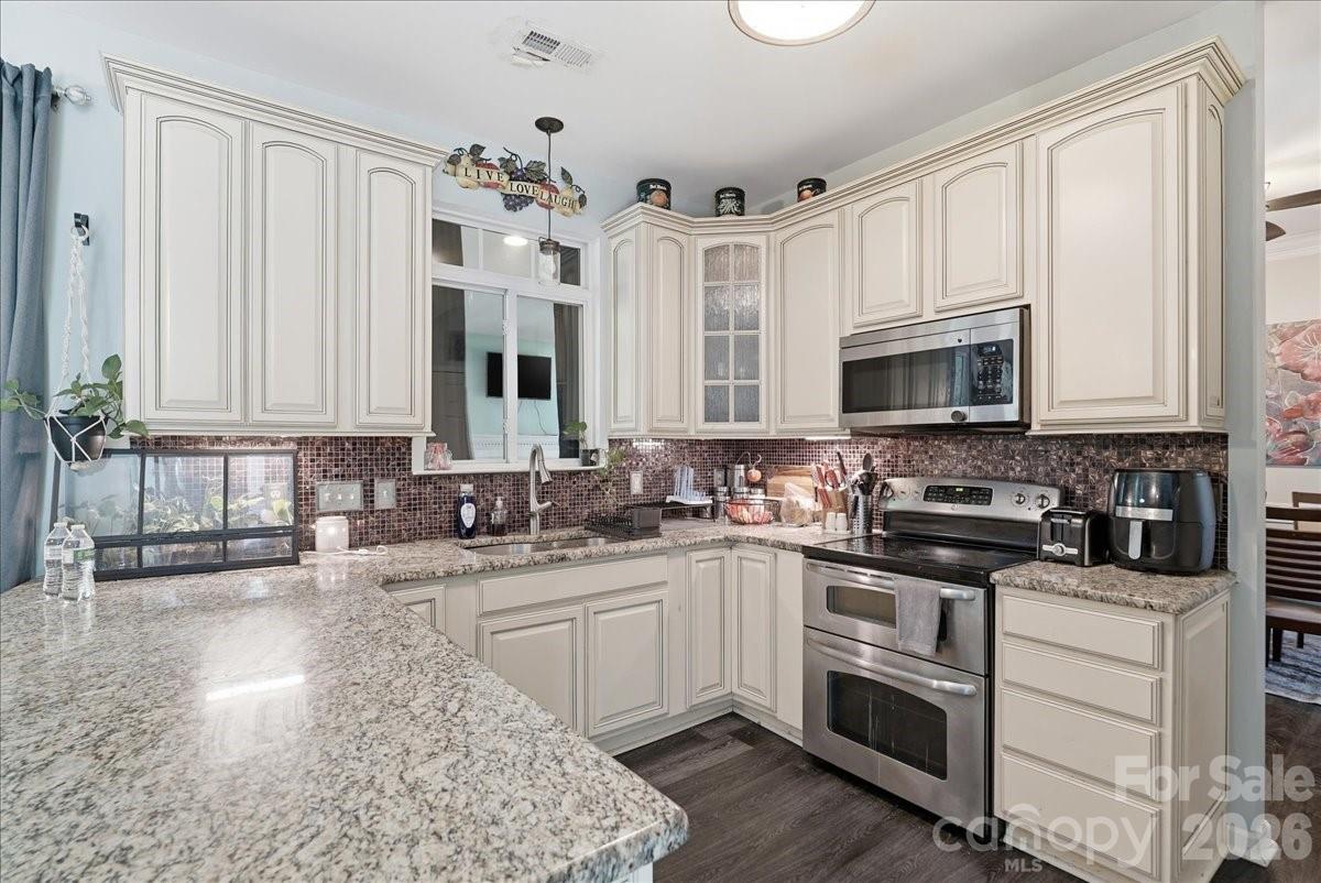 14043 Hatton Cross Drive — Charlotte