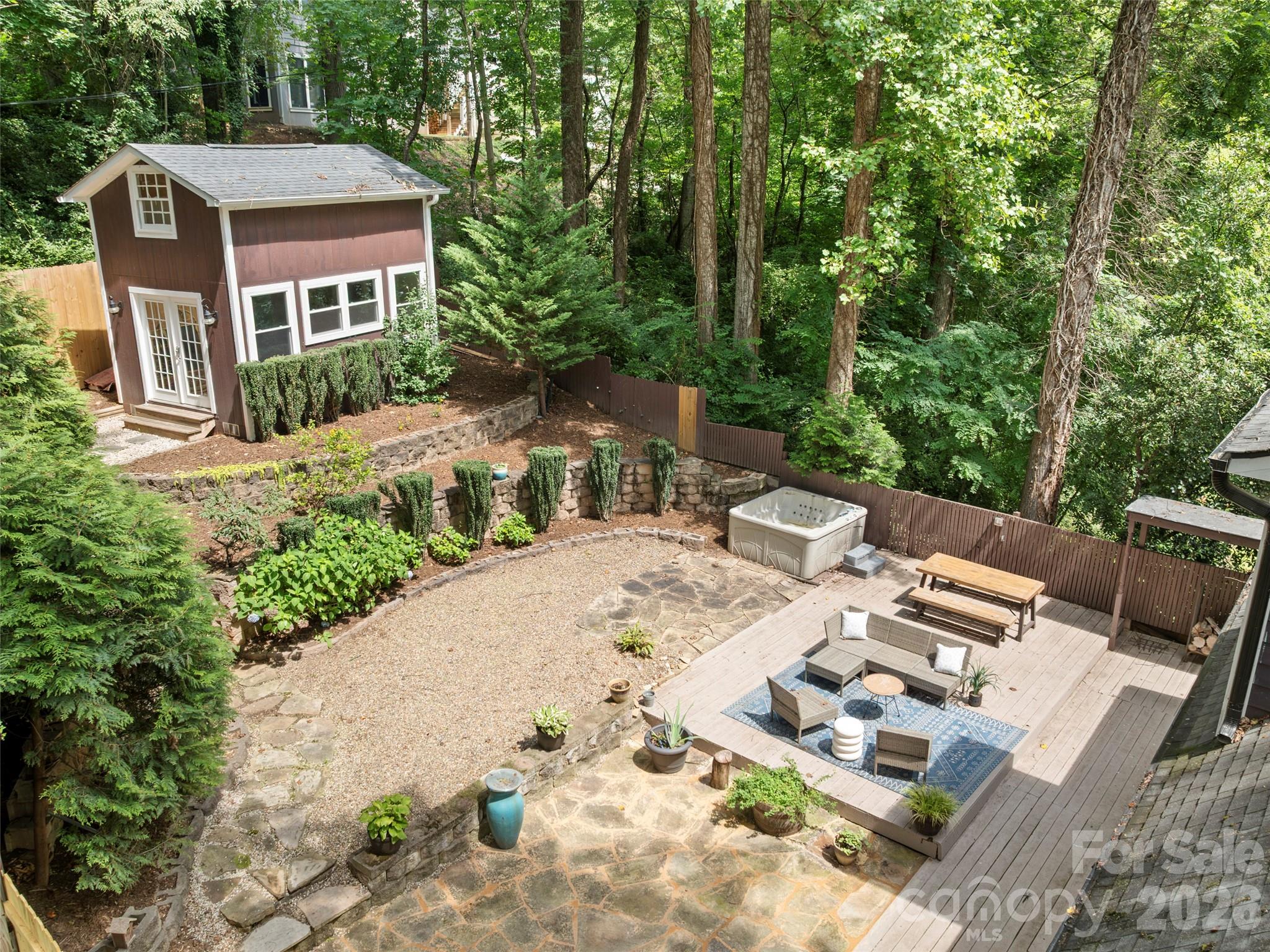 28 Marne Road — Asheville