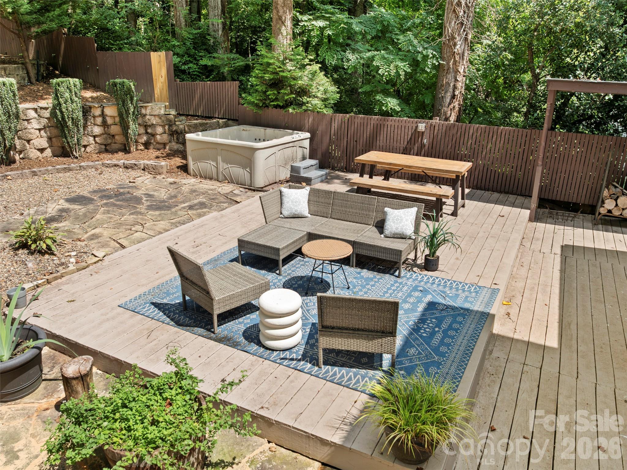 28 Marne Road — Asheville