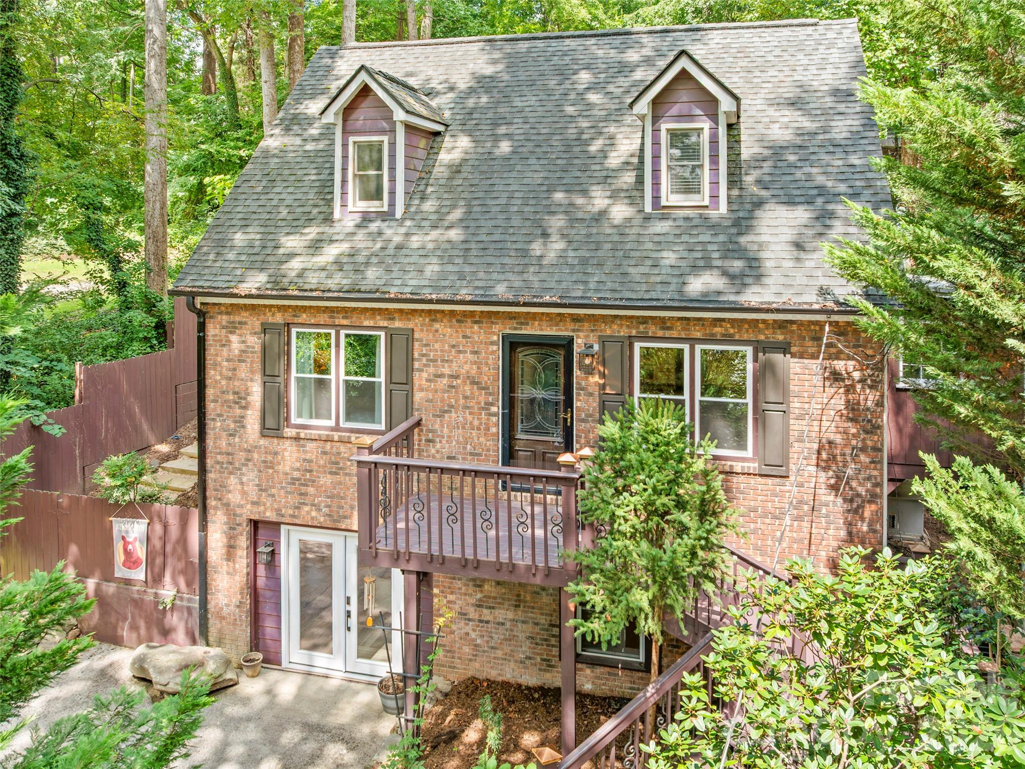 28 Marne Road — Asheville