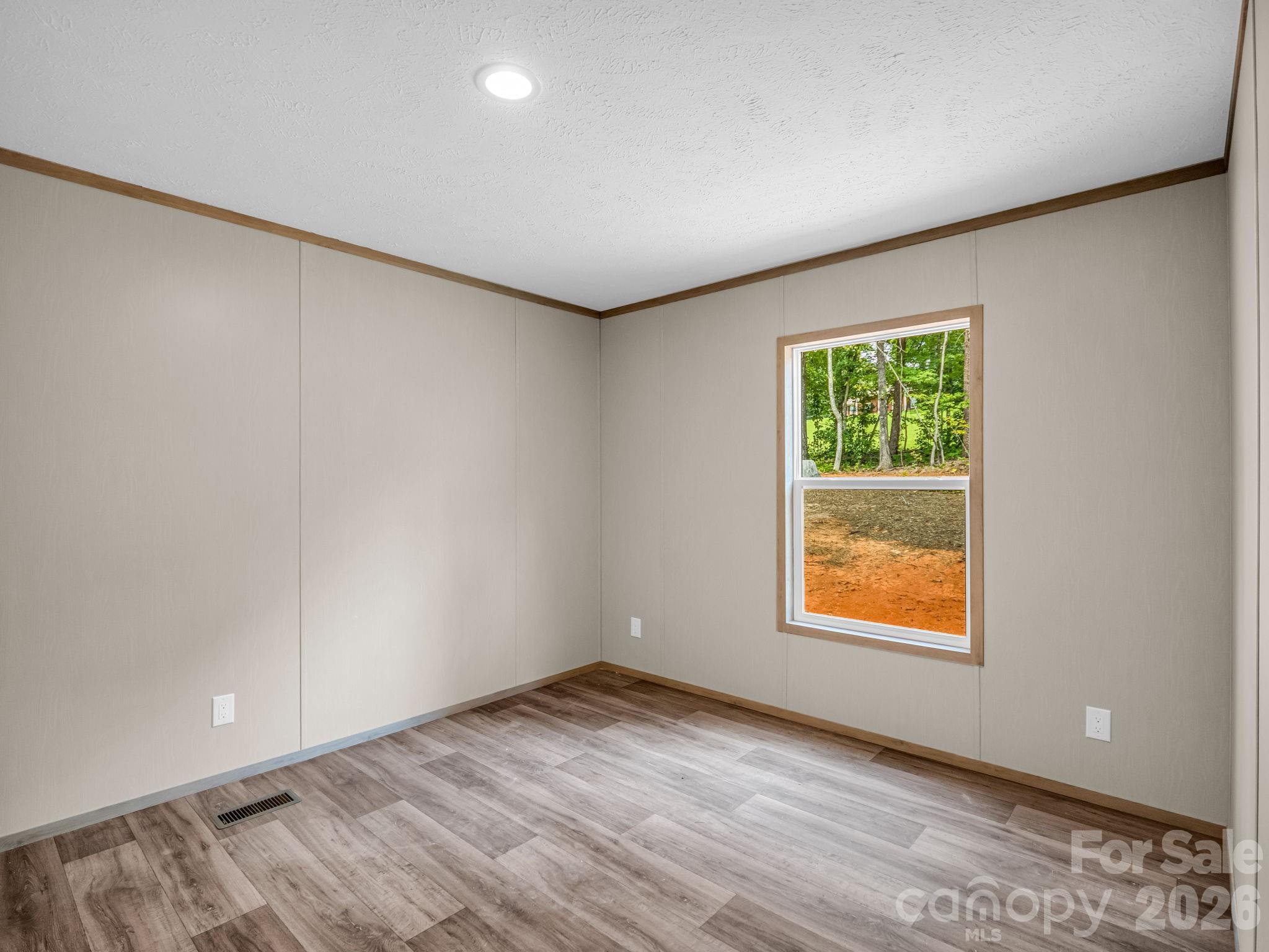 2617 Hudlow Road — Forest City