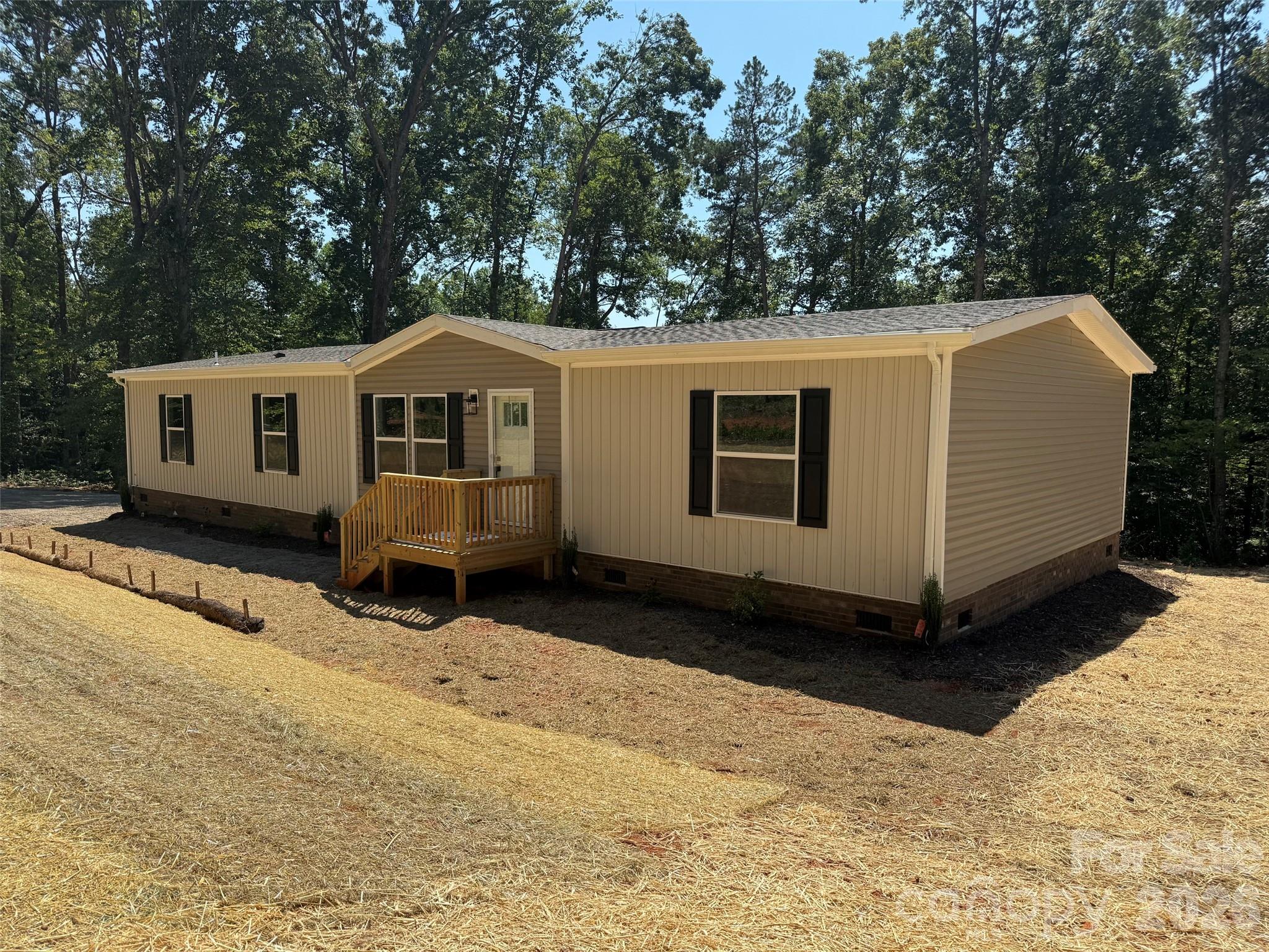 2617 Hudlow Road — Forest City