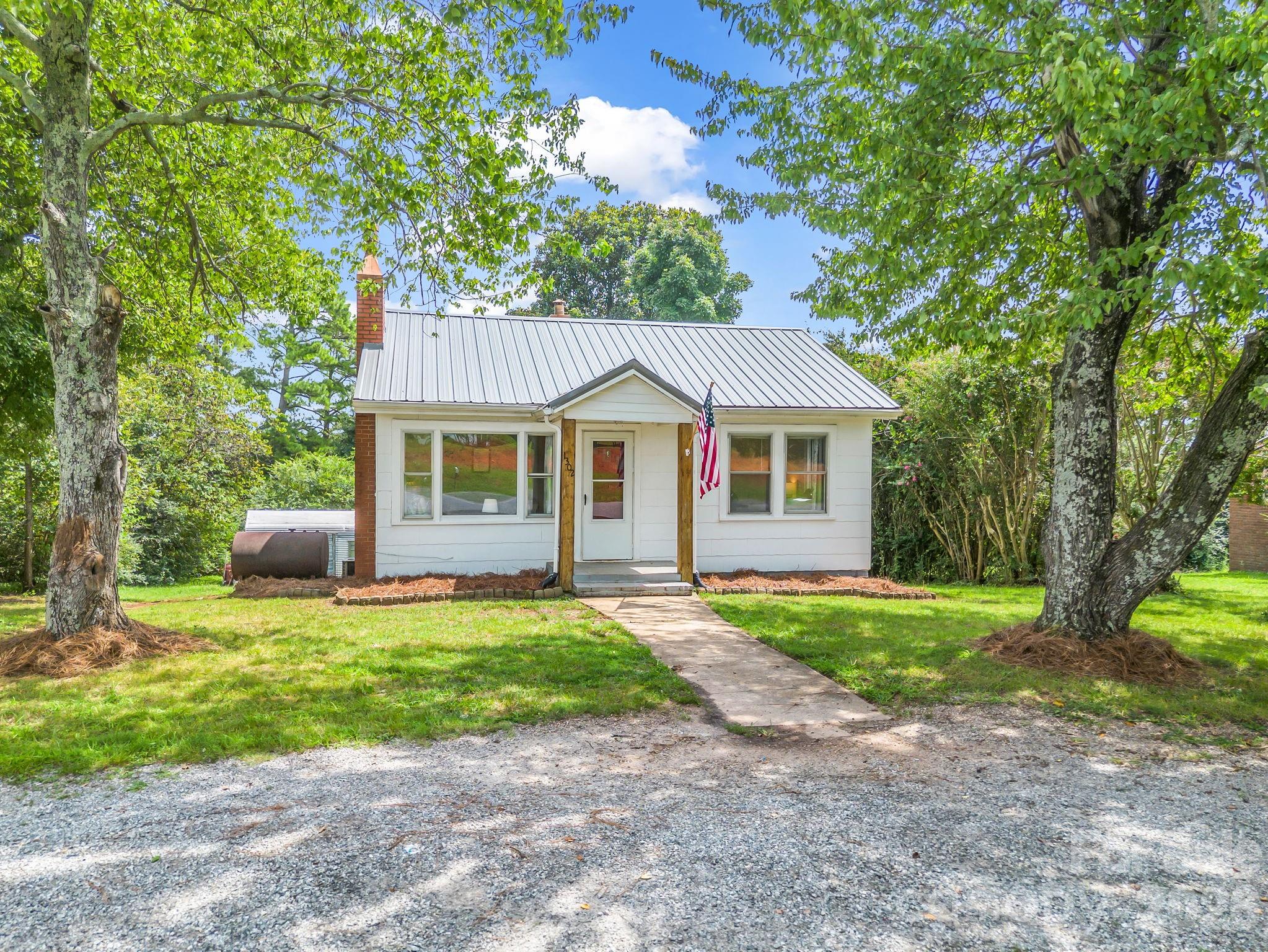 1302 Startown Road — Lincolnton