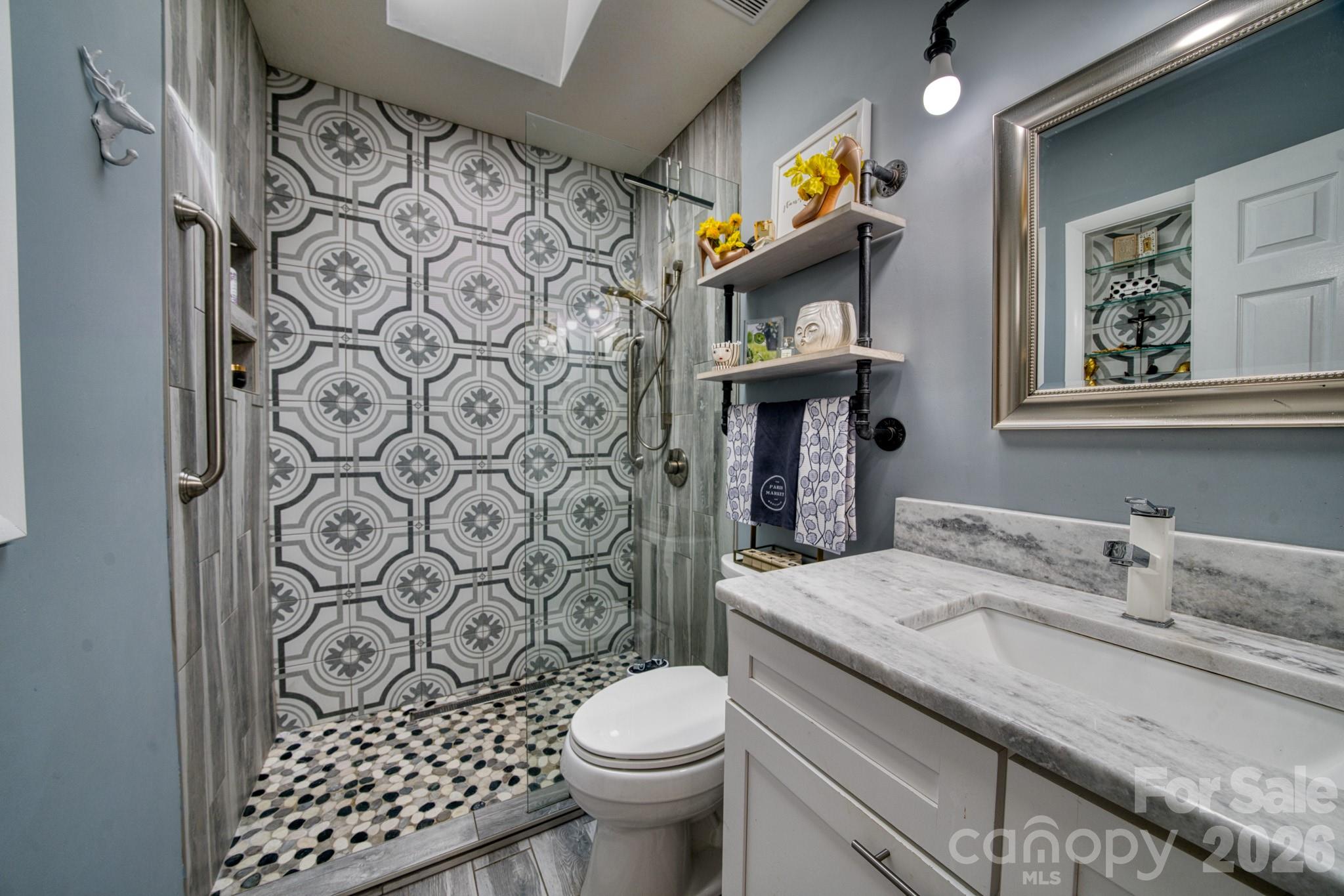 130 Exeter Court — Hendersonville