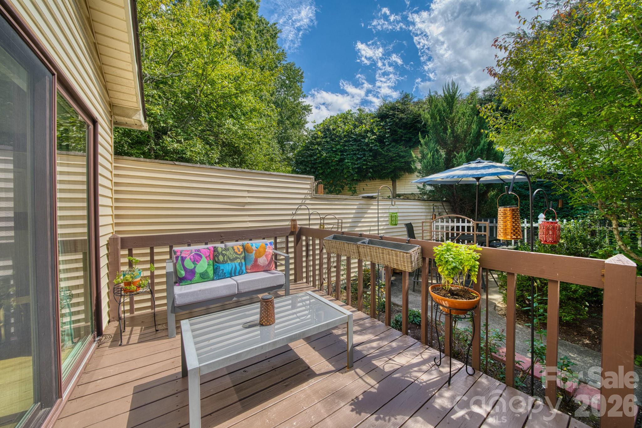 130 Exeter Court — Hendersonville