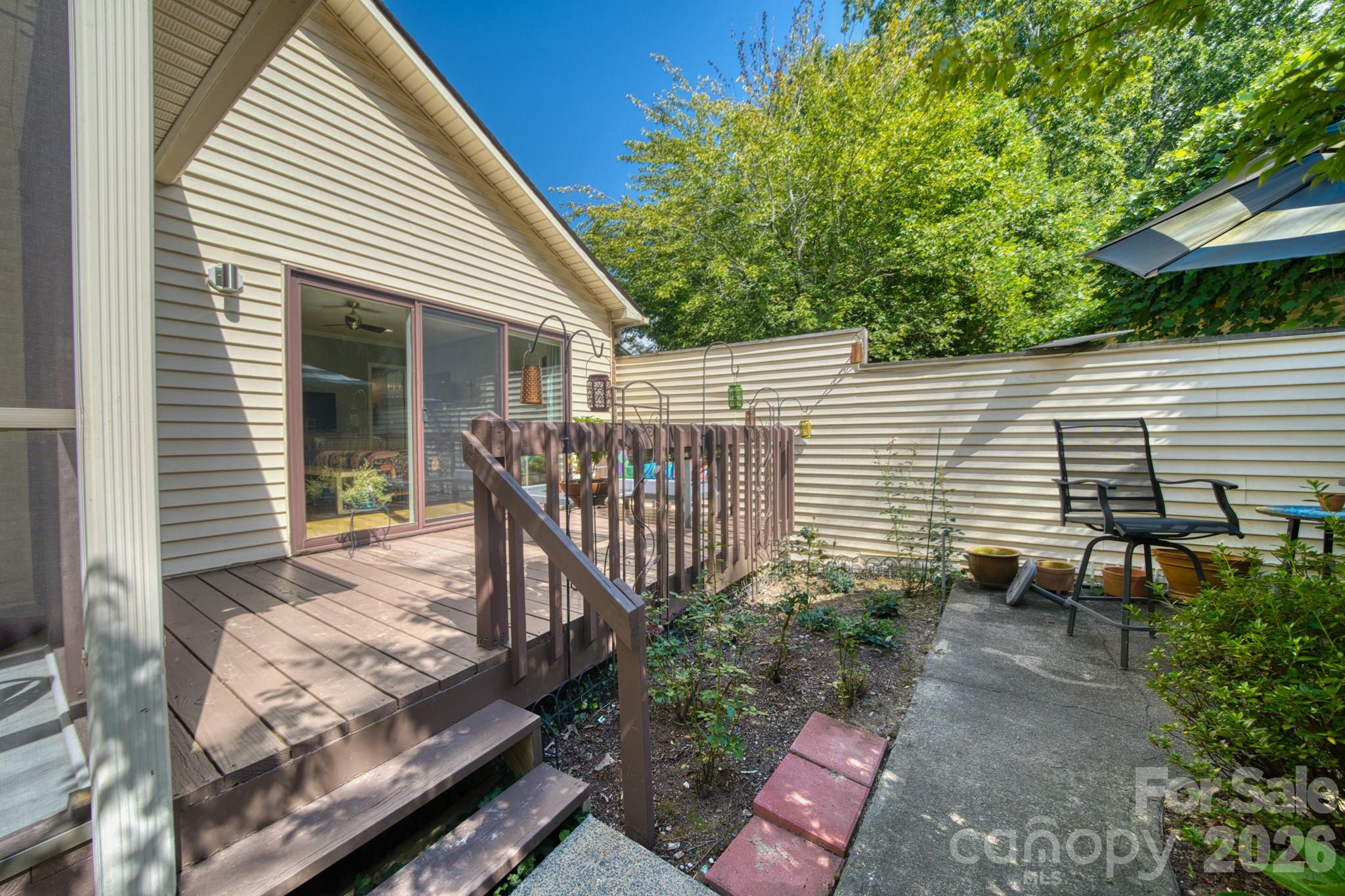130 Exeter Court — Hendersonville