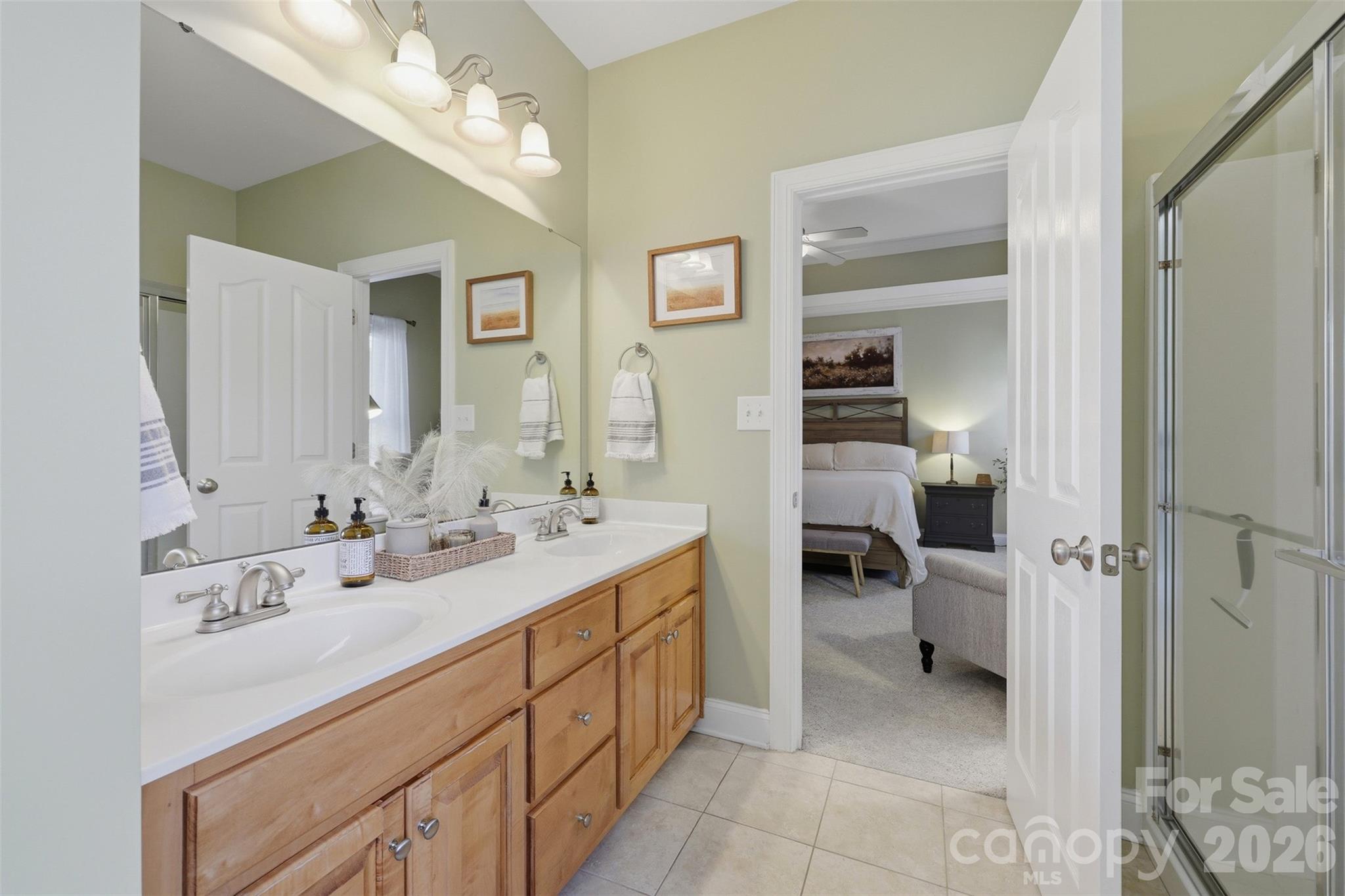 1719 30th Avenue Court NE — Hickory