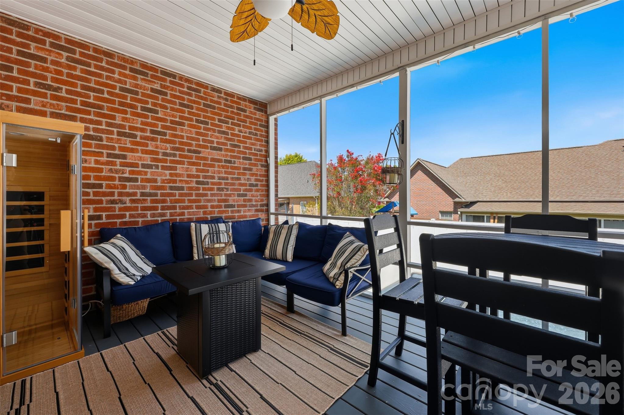 1719 30th Avenue Court NE — Hickory