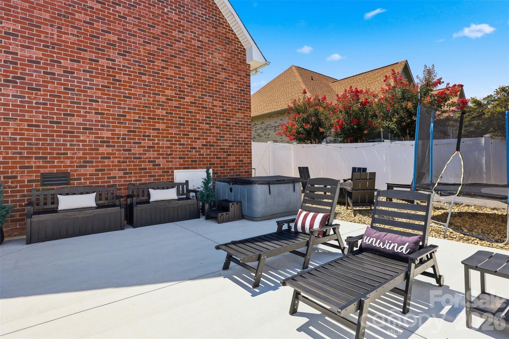 1719 30th Avenue Court NE — Hickory