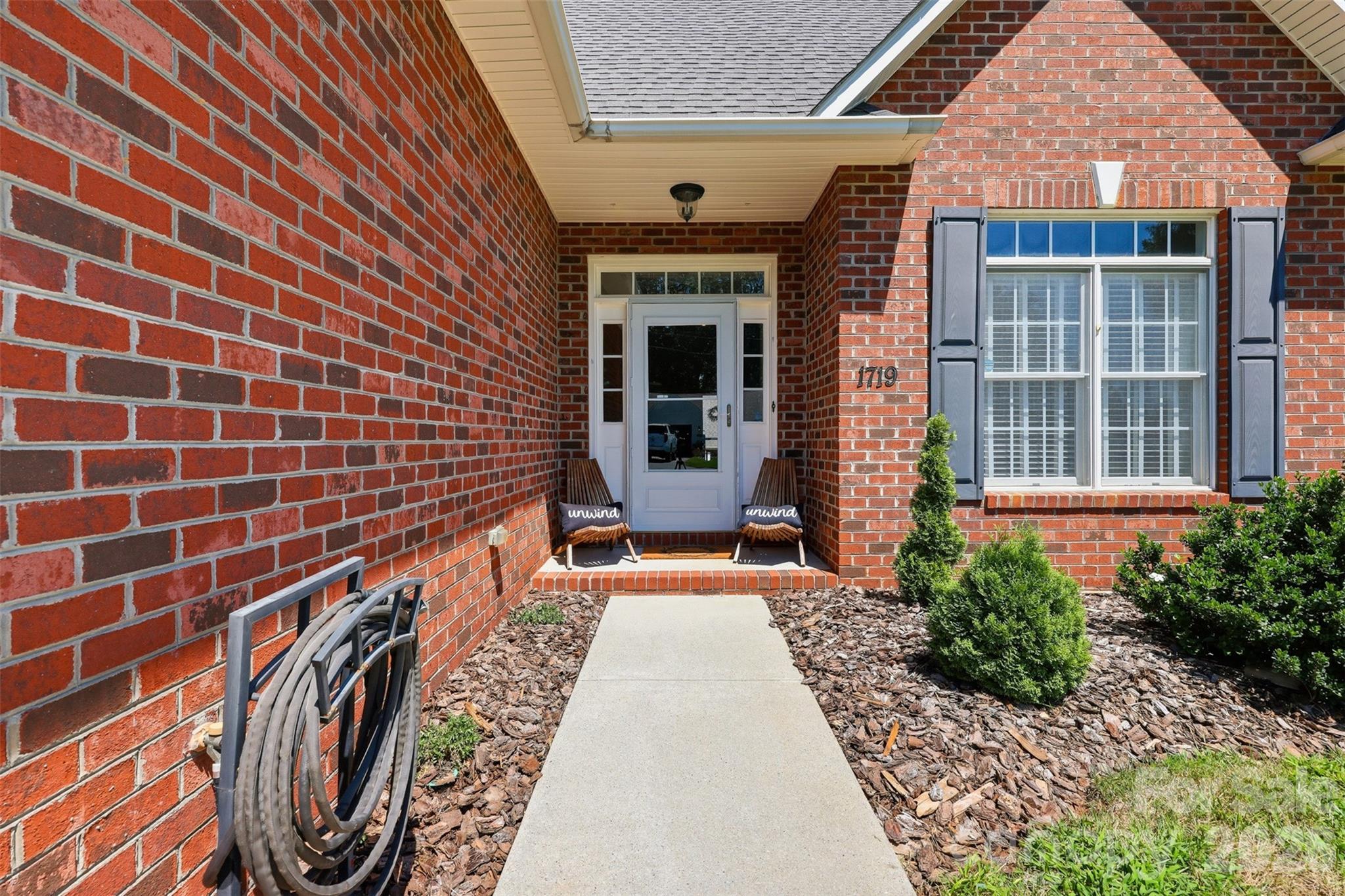 1719 30th Avenue Court NE — Hickory