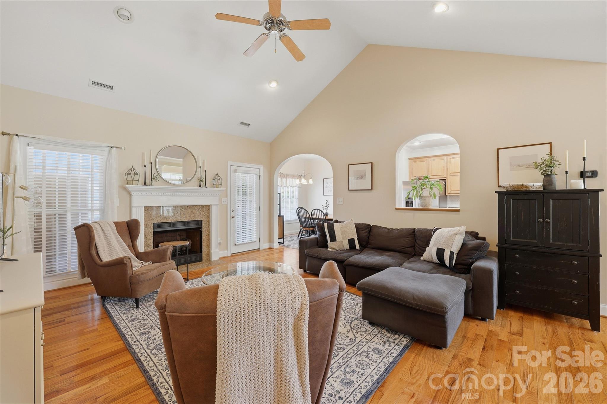 1719 30th Avenue Court NE — Hickory