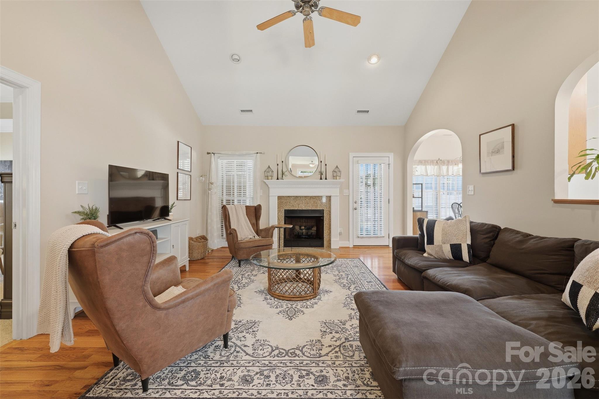 1719 30th Avenue Court NE — Hickory