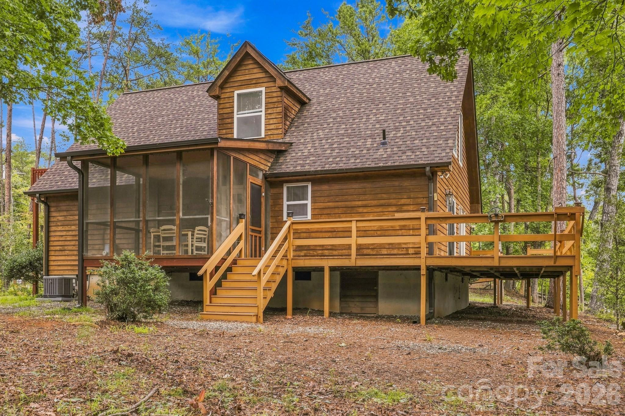 253 Nors Way — Lake Lure