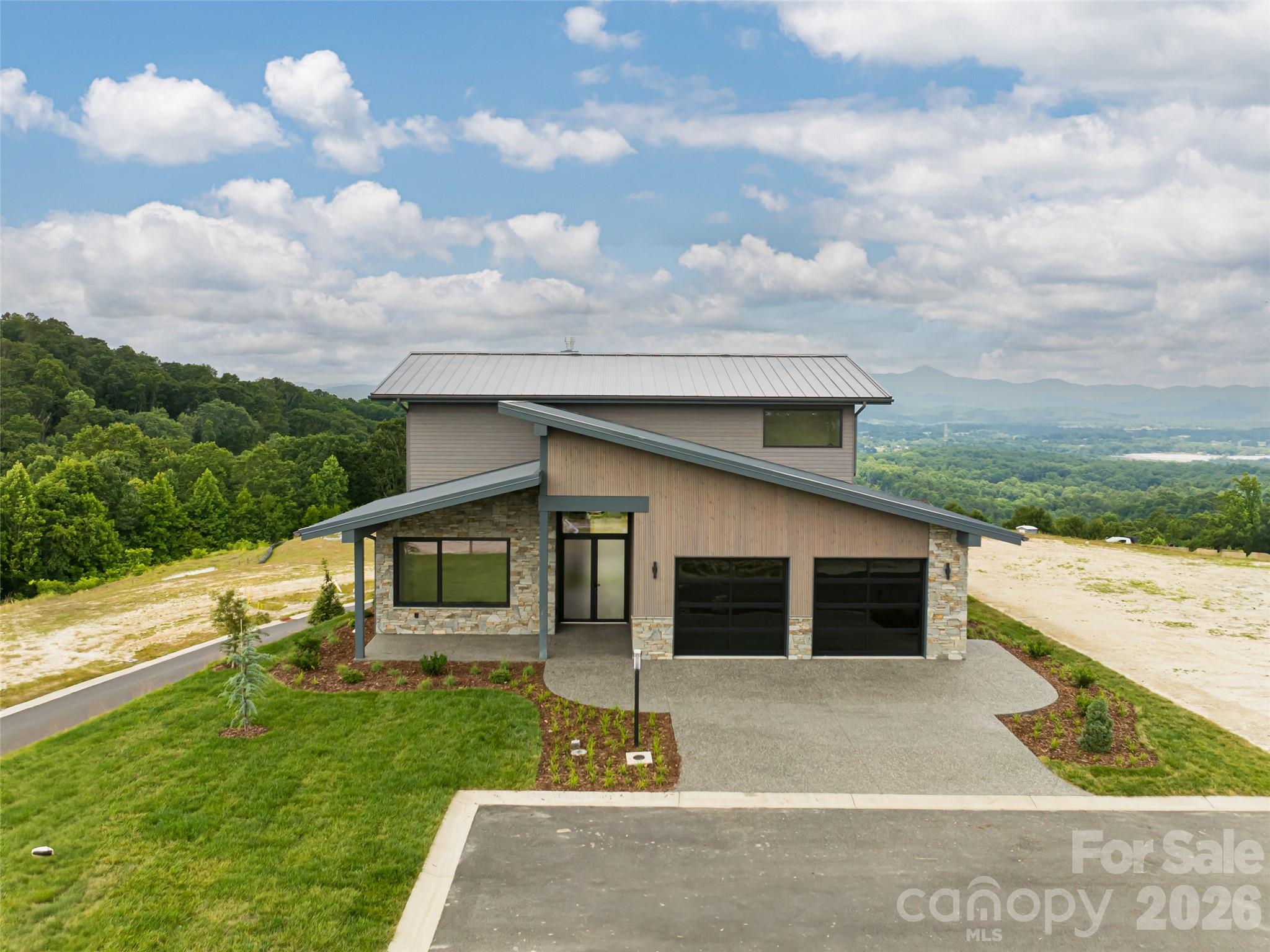24 S Watchman Drive #10 & 11 — Hendersonville
