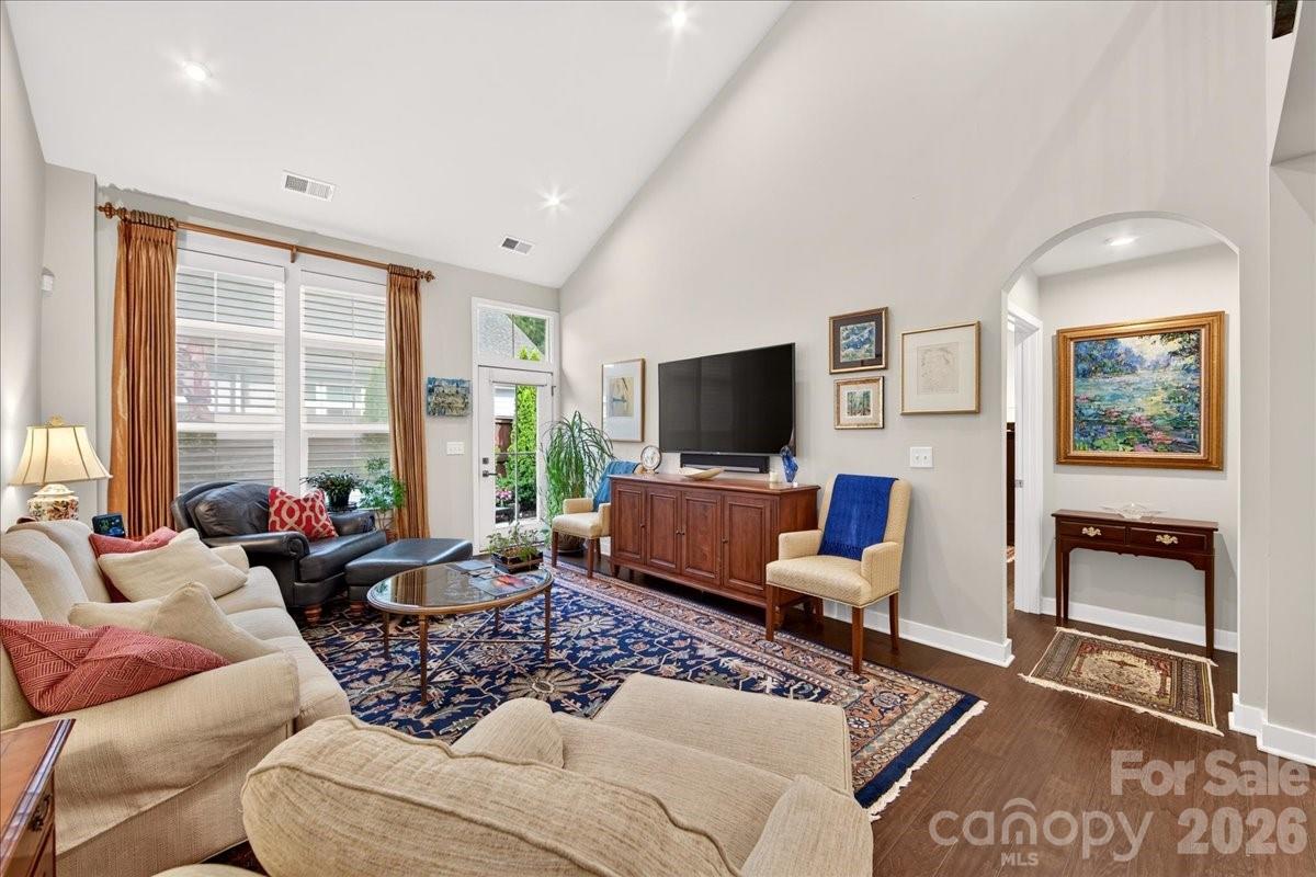 5804 Barrowlands Court — Charlotte