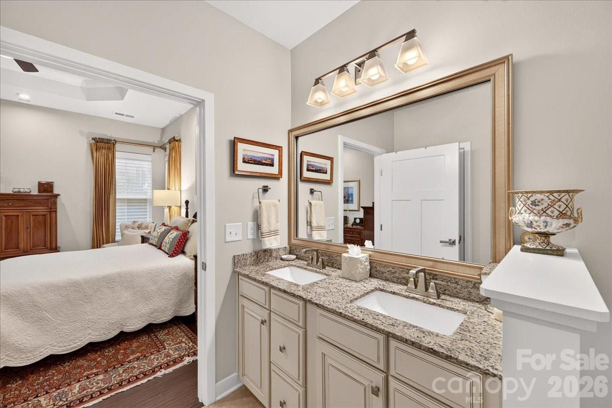 5804 Barrowlands Court — Charlotte