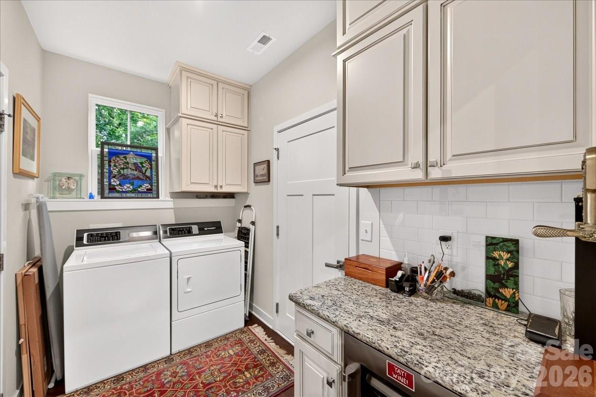 5804 Barrowlands Court — Charlotte