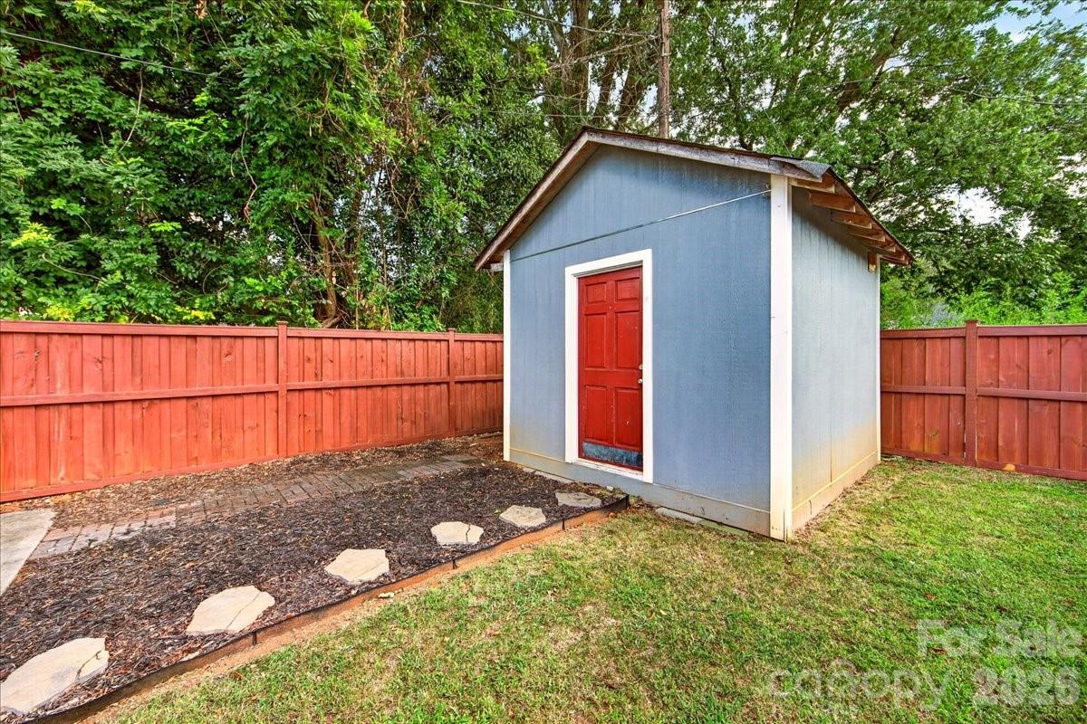 3331 Tuckaseegee Road — Charlotte