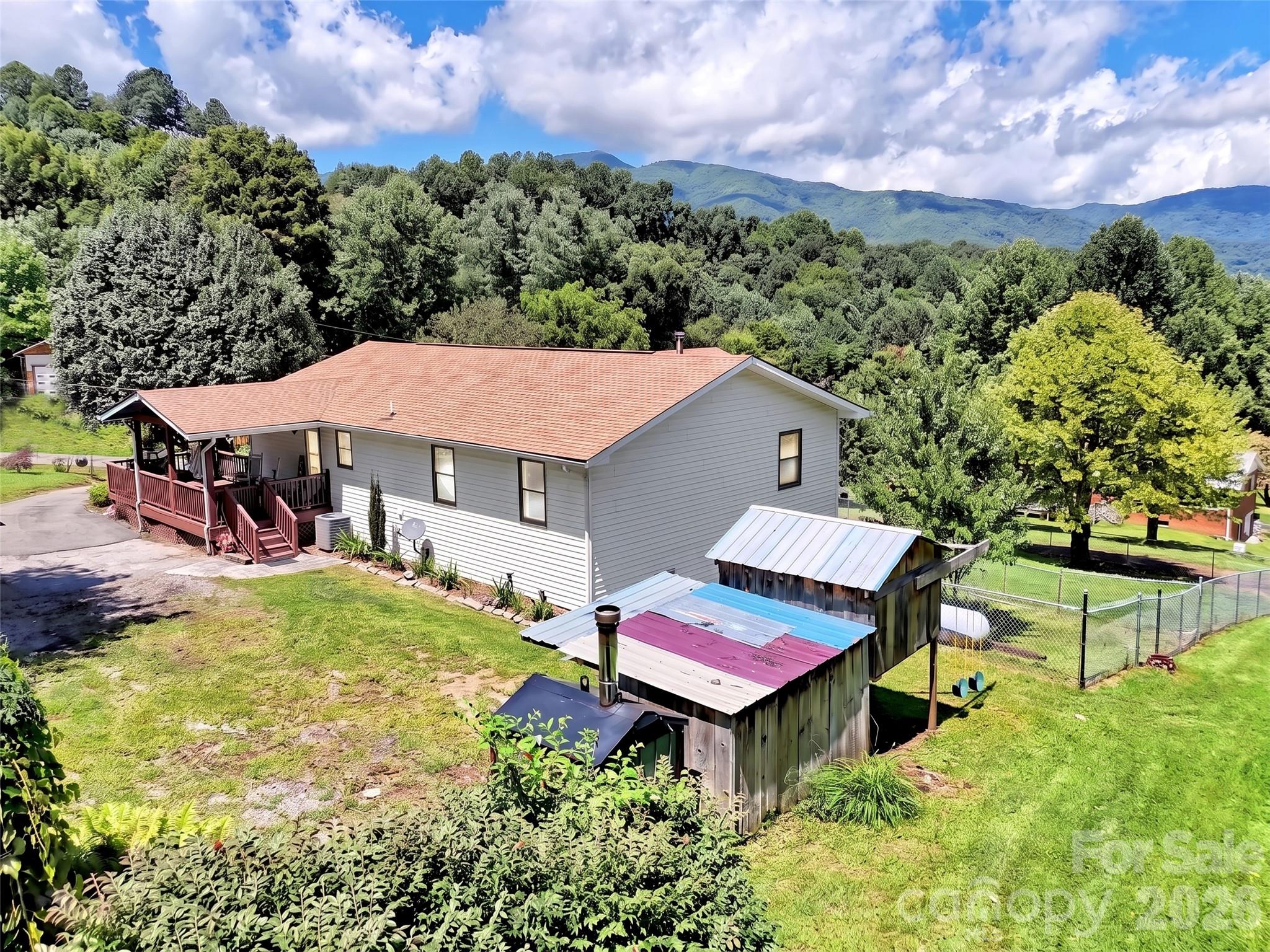 555 Acres View Drive — Waynesville