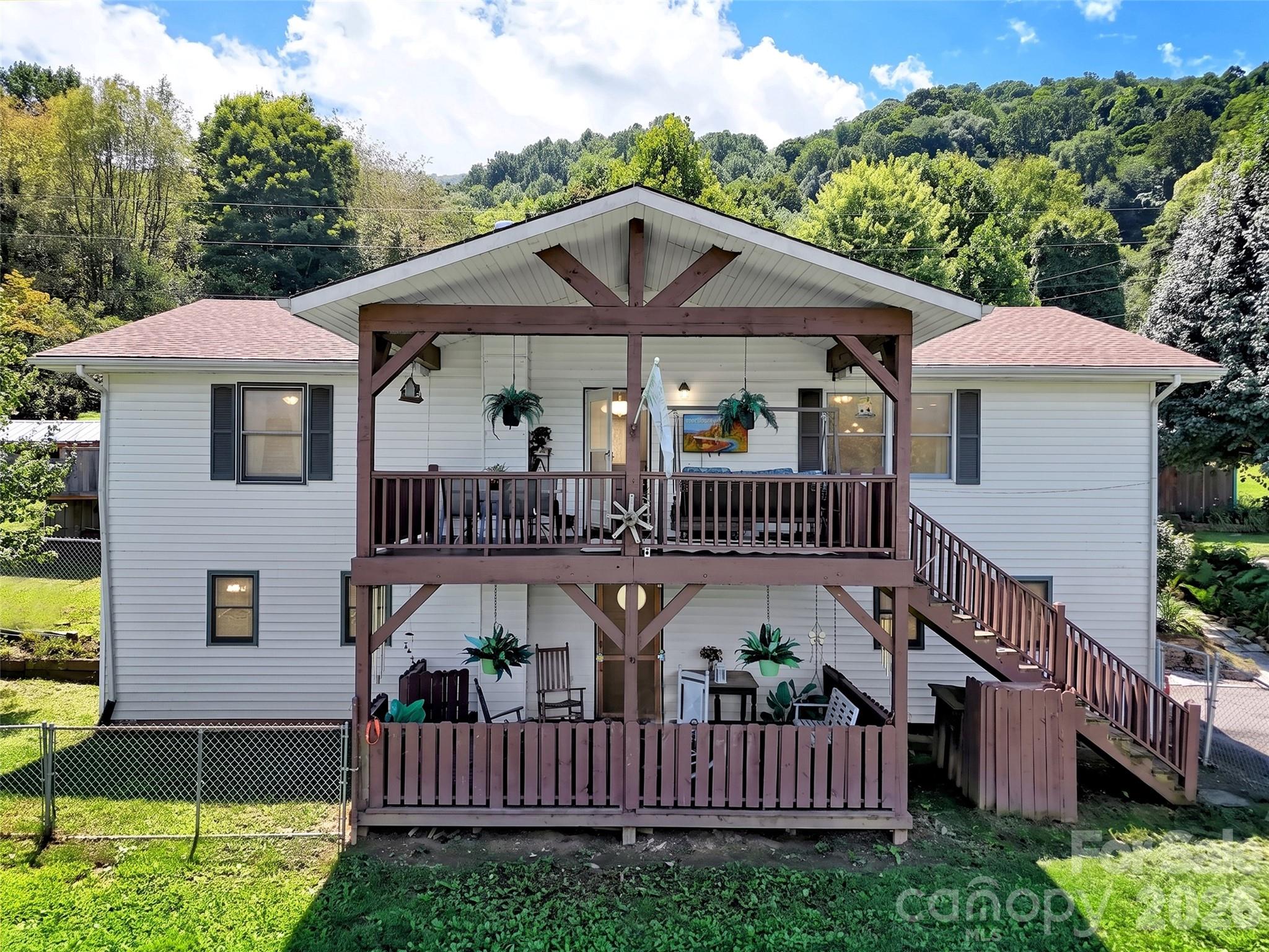 555 Acres View Drive — Waynesville