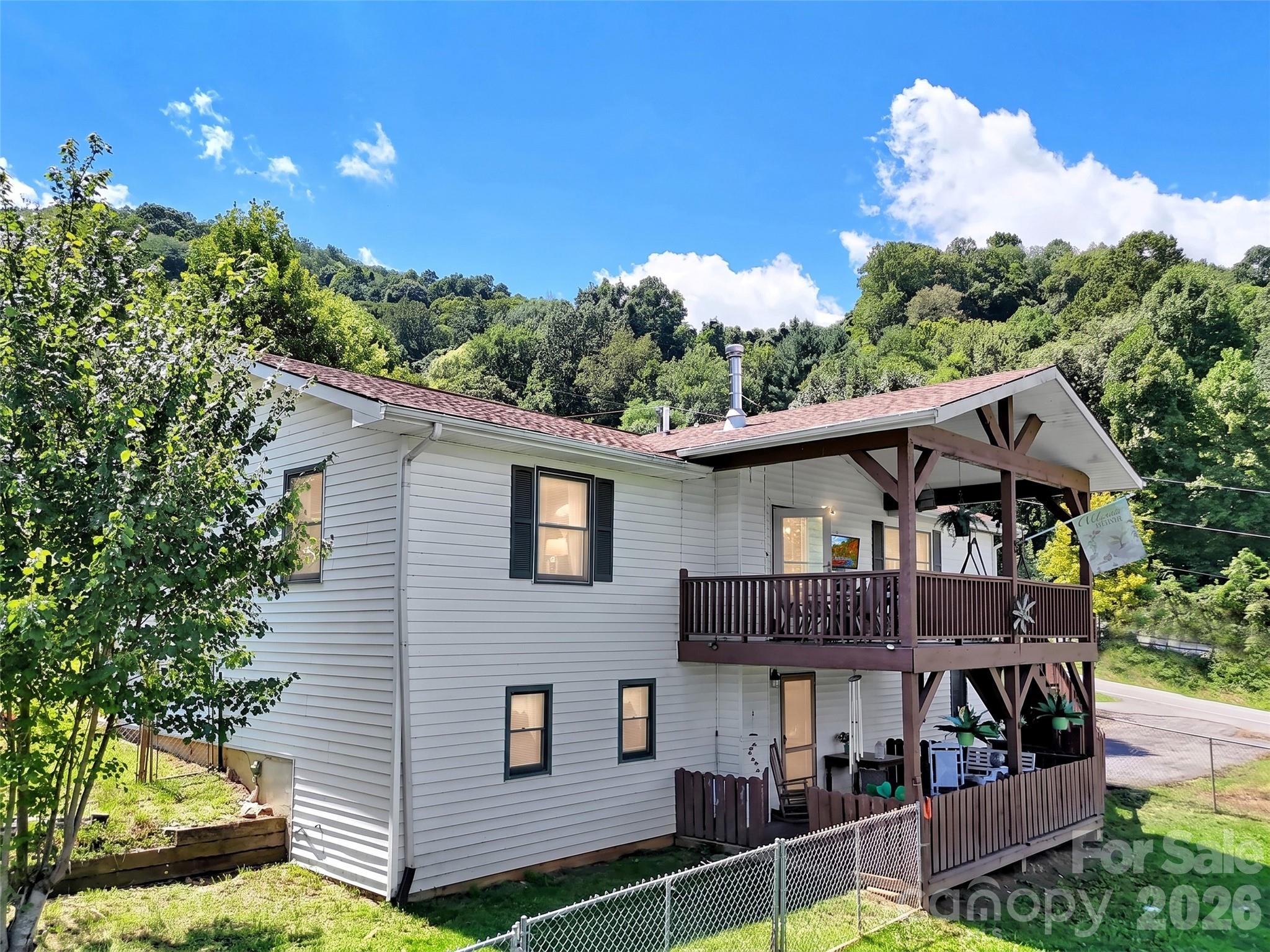 555 Acres View Drive — Waynesville