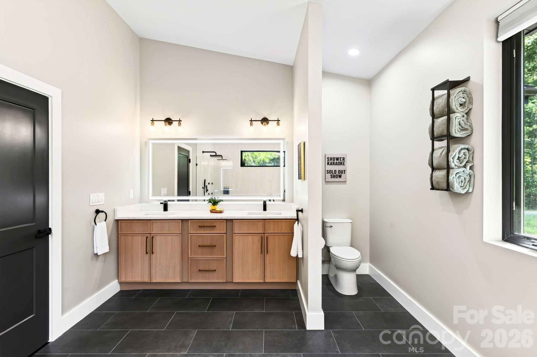 75 Boone Trail — Weaverville