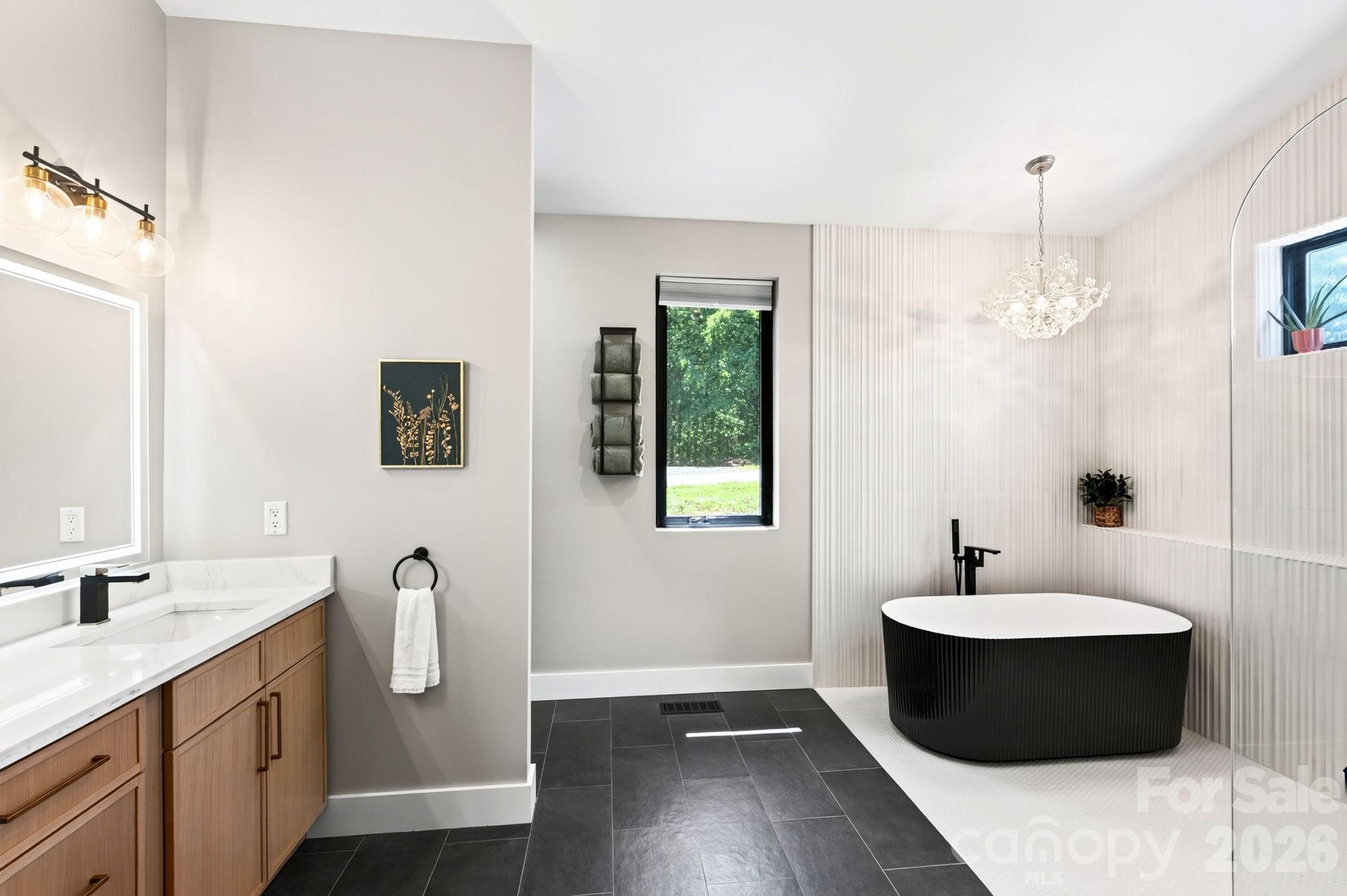 75 Boone Trail — Weaverville