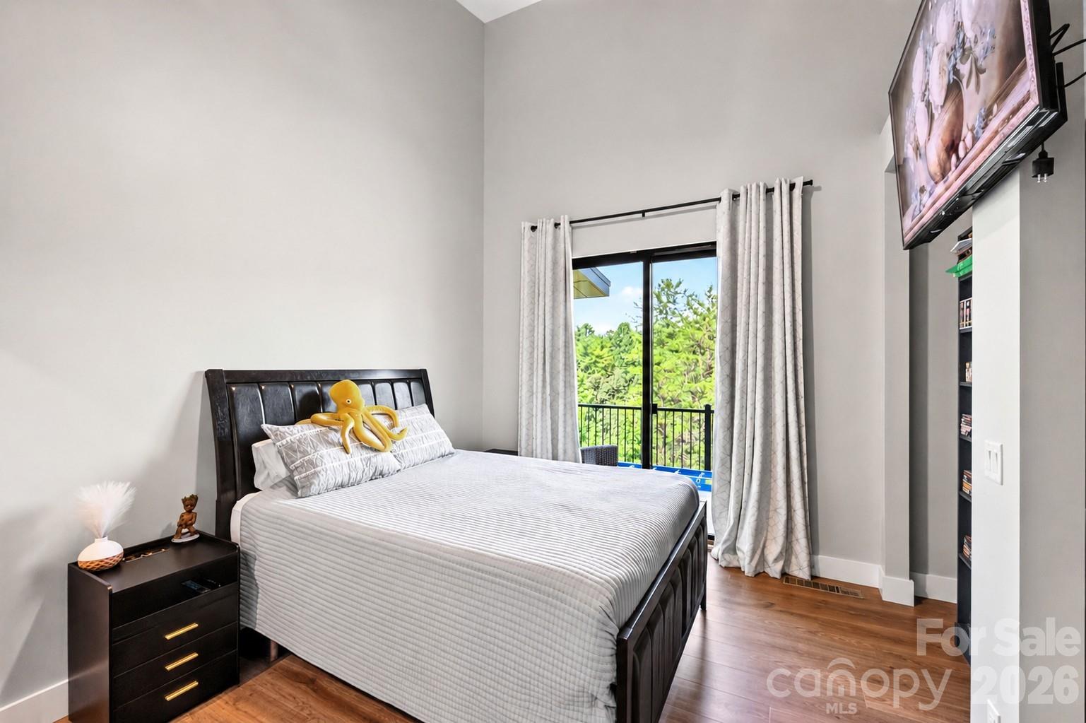 75 Boone Trail — Weaverville