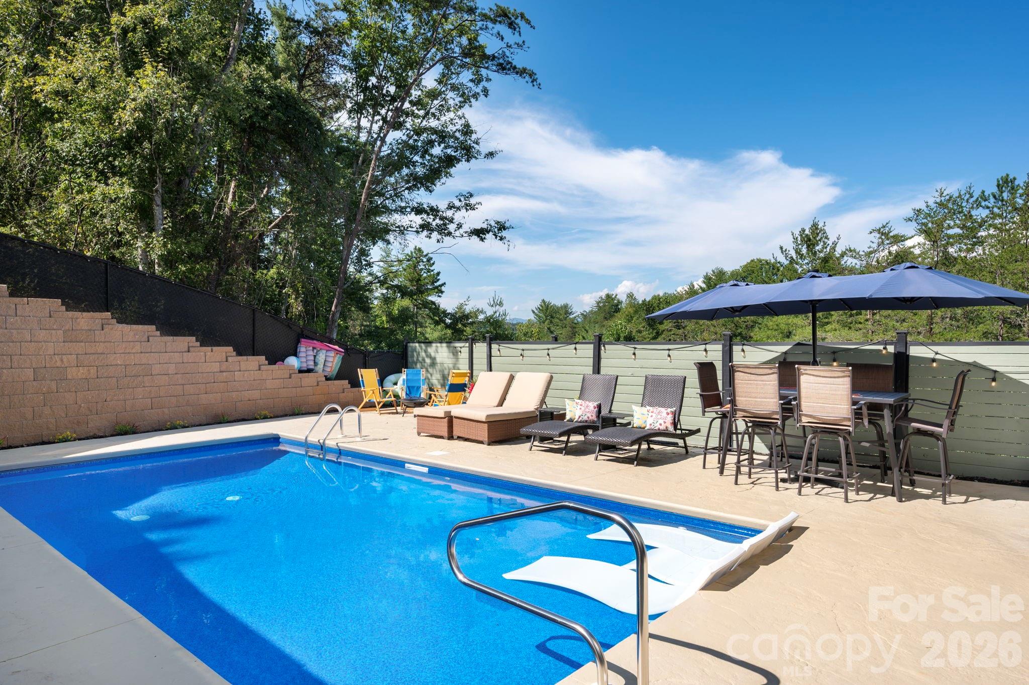 75 Boone Trail — Weaverville