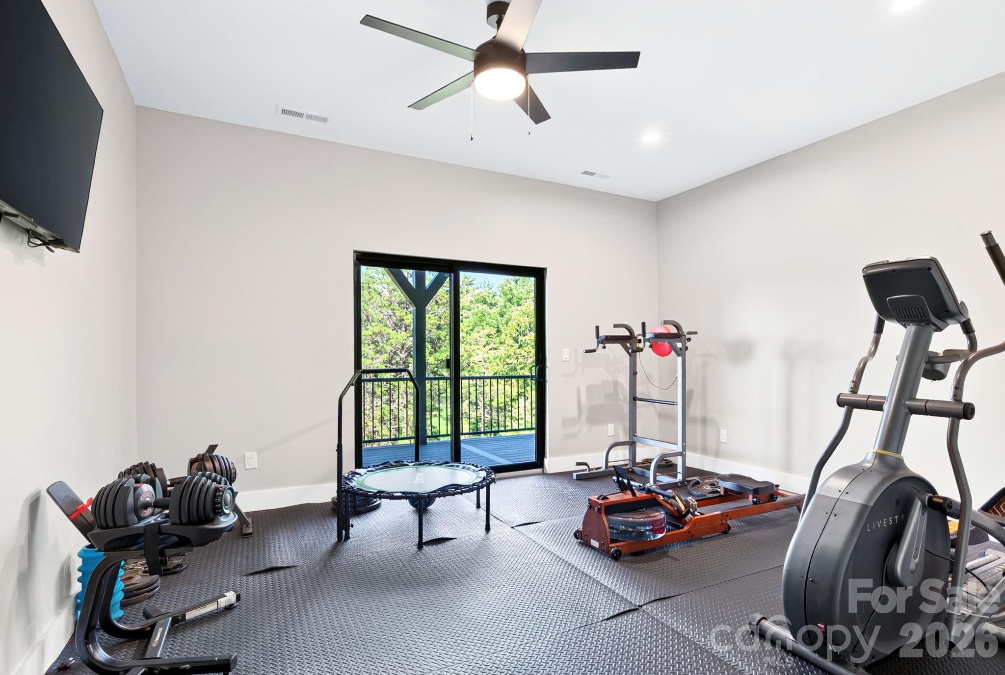 75 Boone Trail — Weaverville