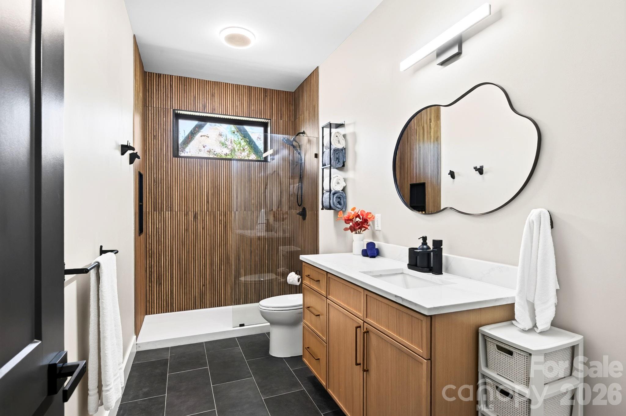 75 Boone Trail — Weaverville