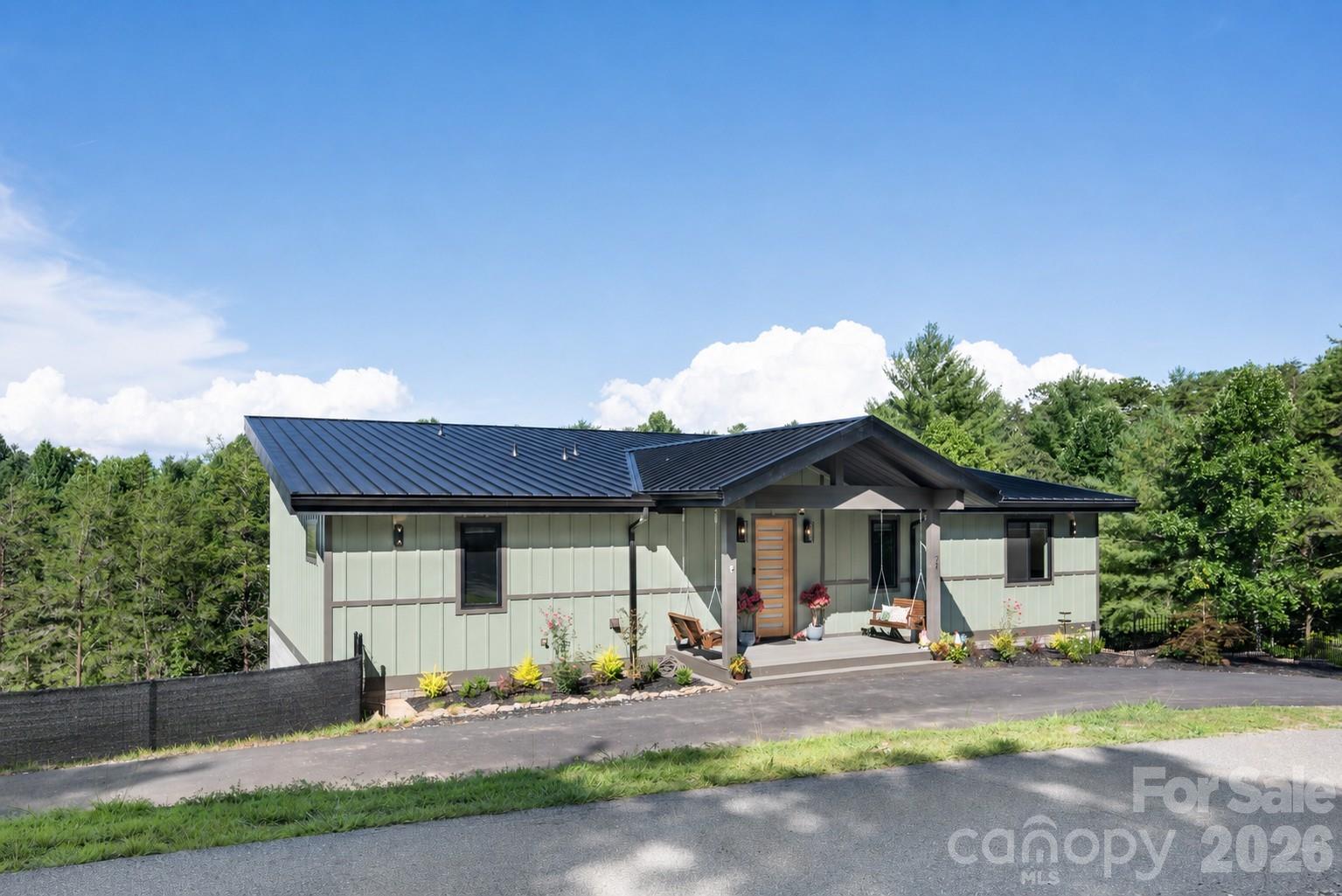 75 Boone Trail — Weaverville