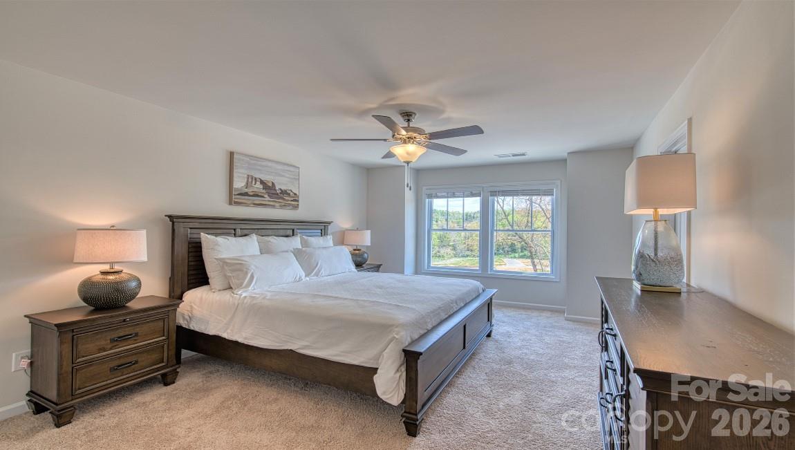 54 Creekview Road — Hendersonville
