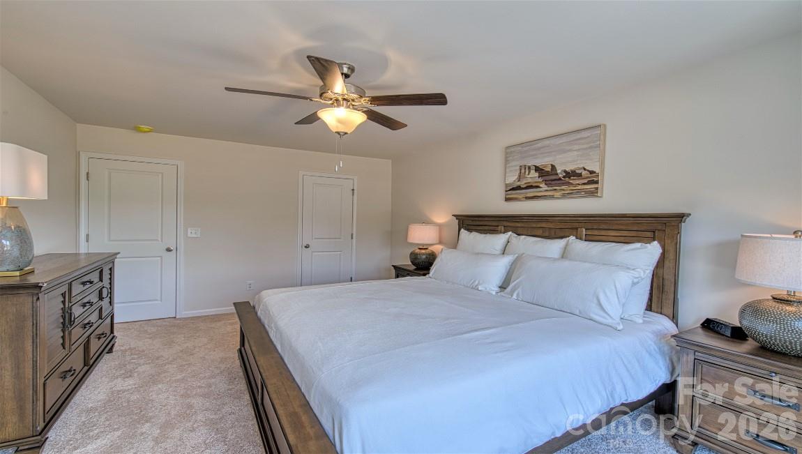 54 Creekview Road — Hendersonville