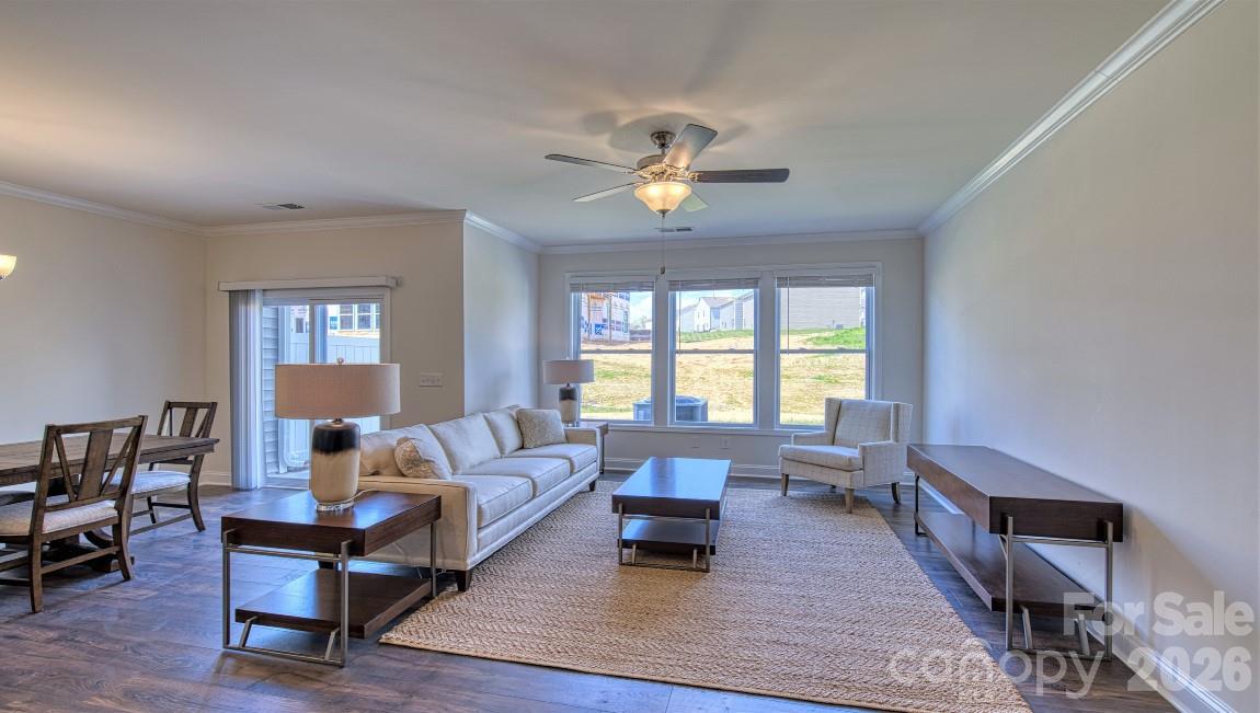 54 Creekview Road — Hendersonville