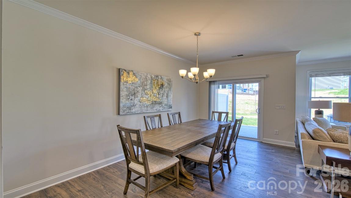 54 Creekview Road — Hendersonville
