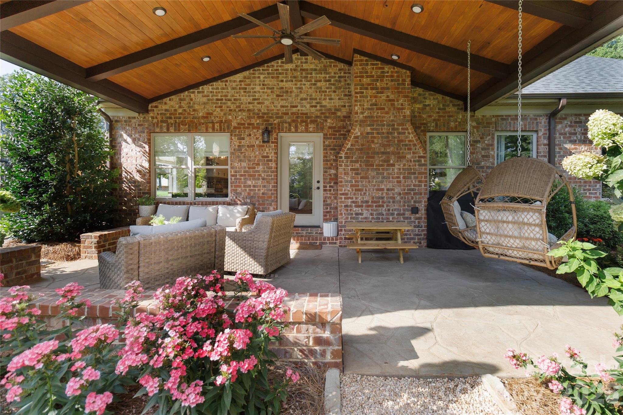 194 Love Street — Stanfield