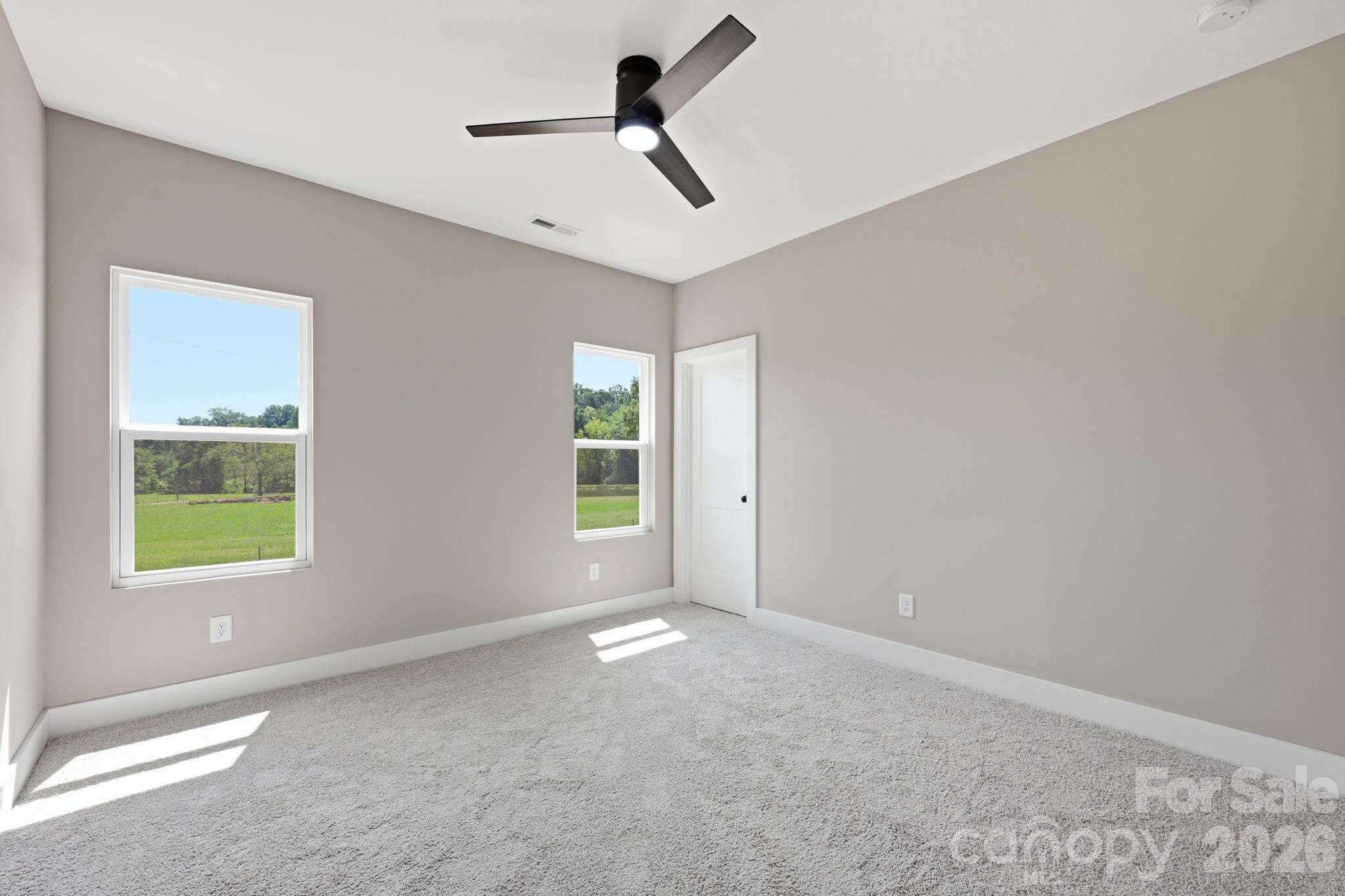 1513 Robin Road — Newton