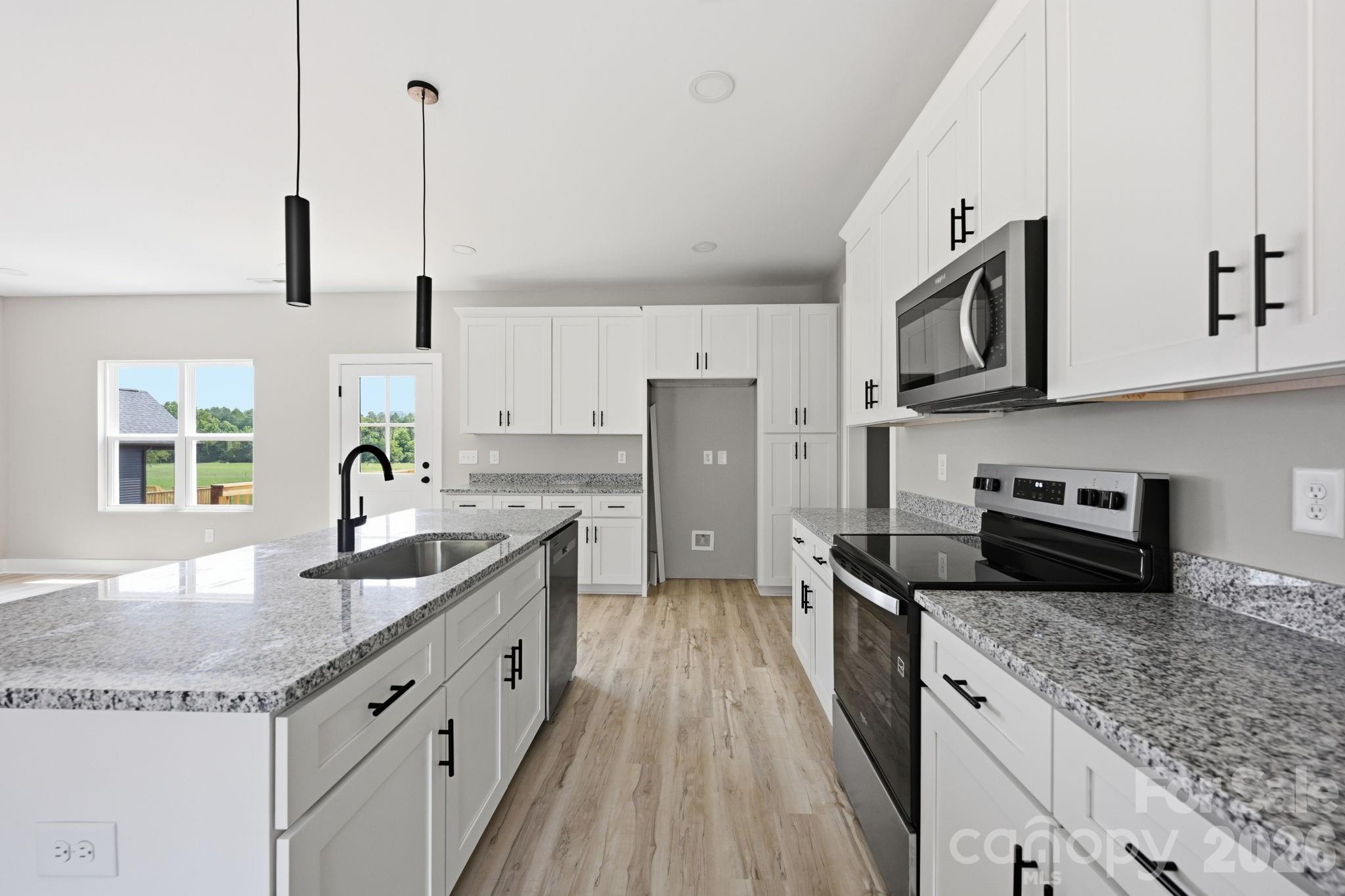 1517 Robin Road — Newton
