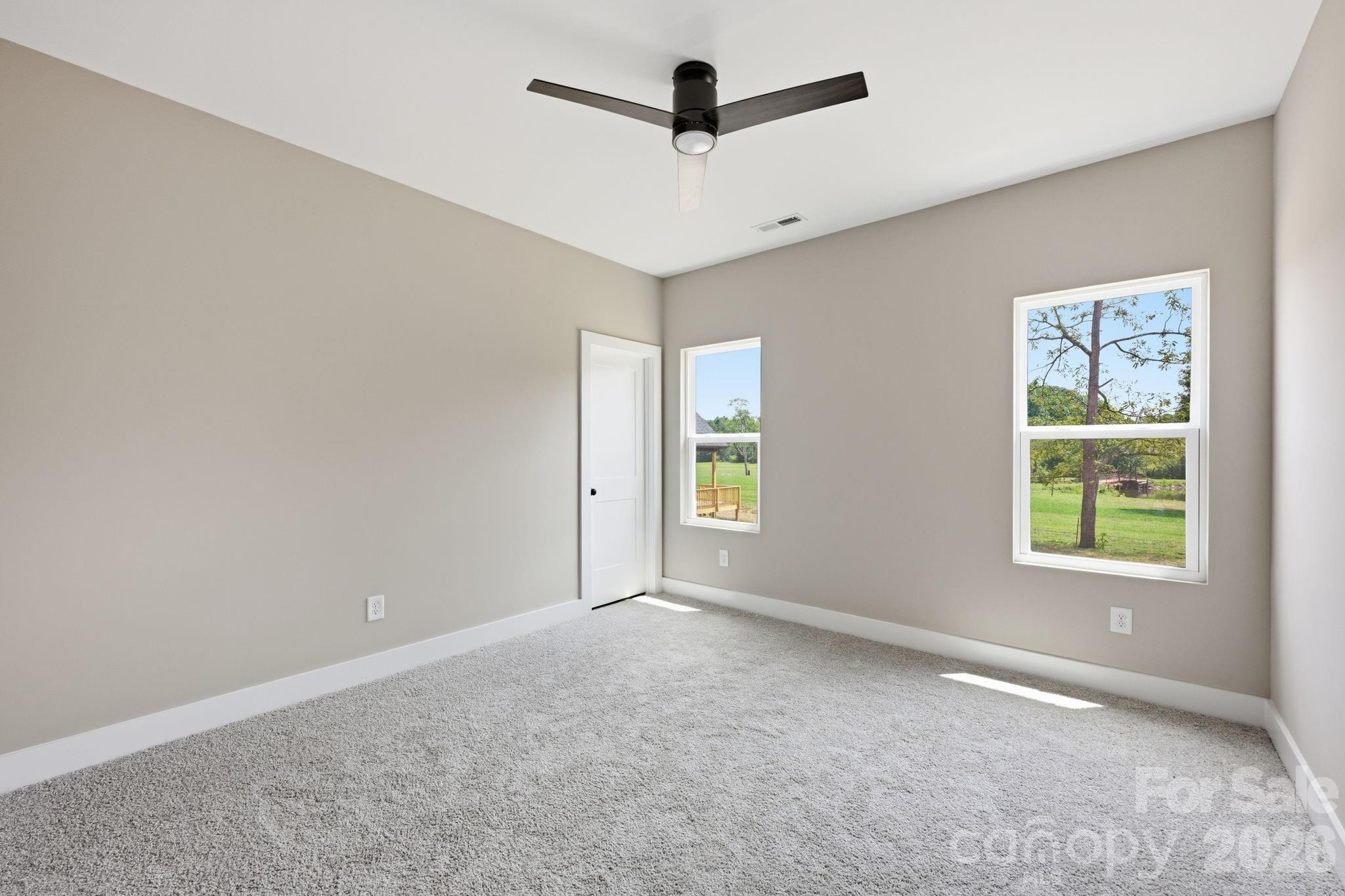 1517 Robin Road — Newton