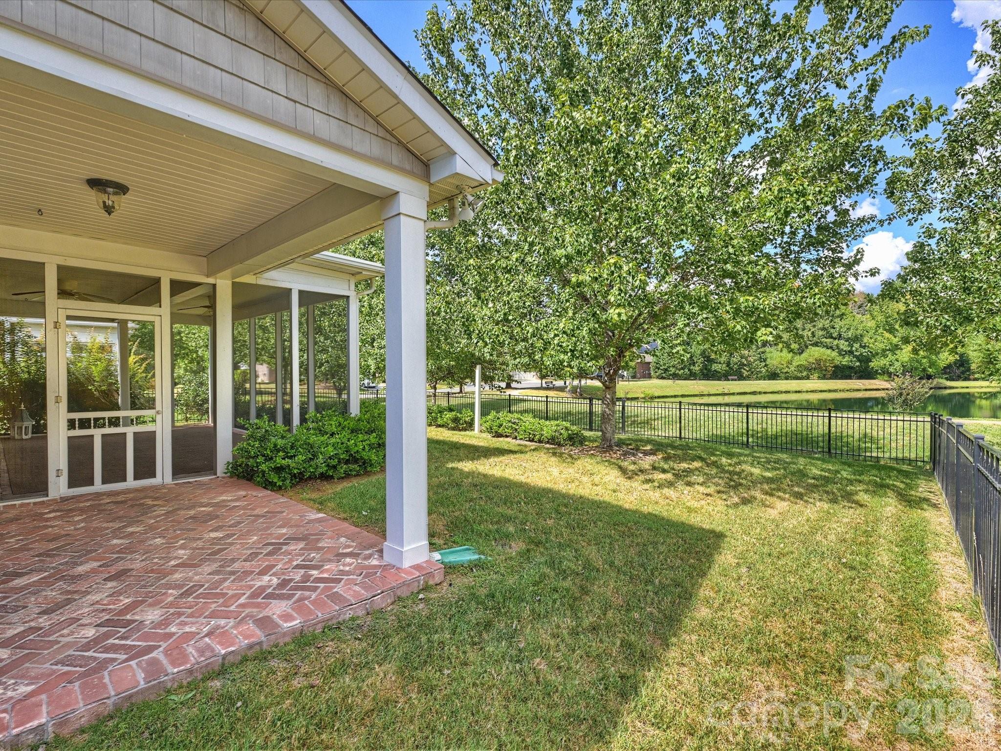7326 Firespike Road — Charlotte