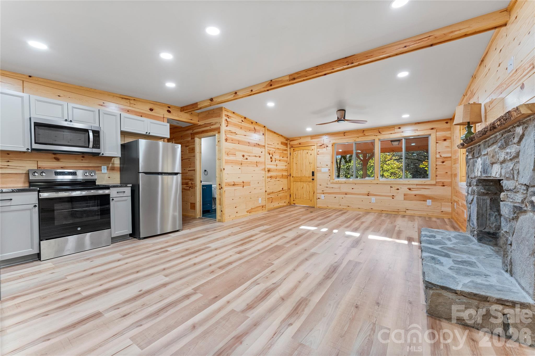 430 Long Branch Road — Maggie Valley