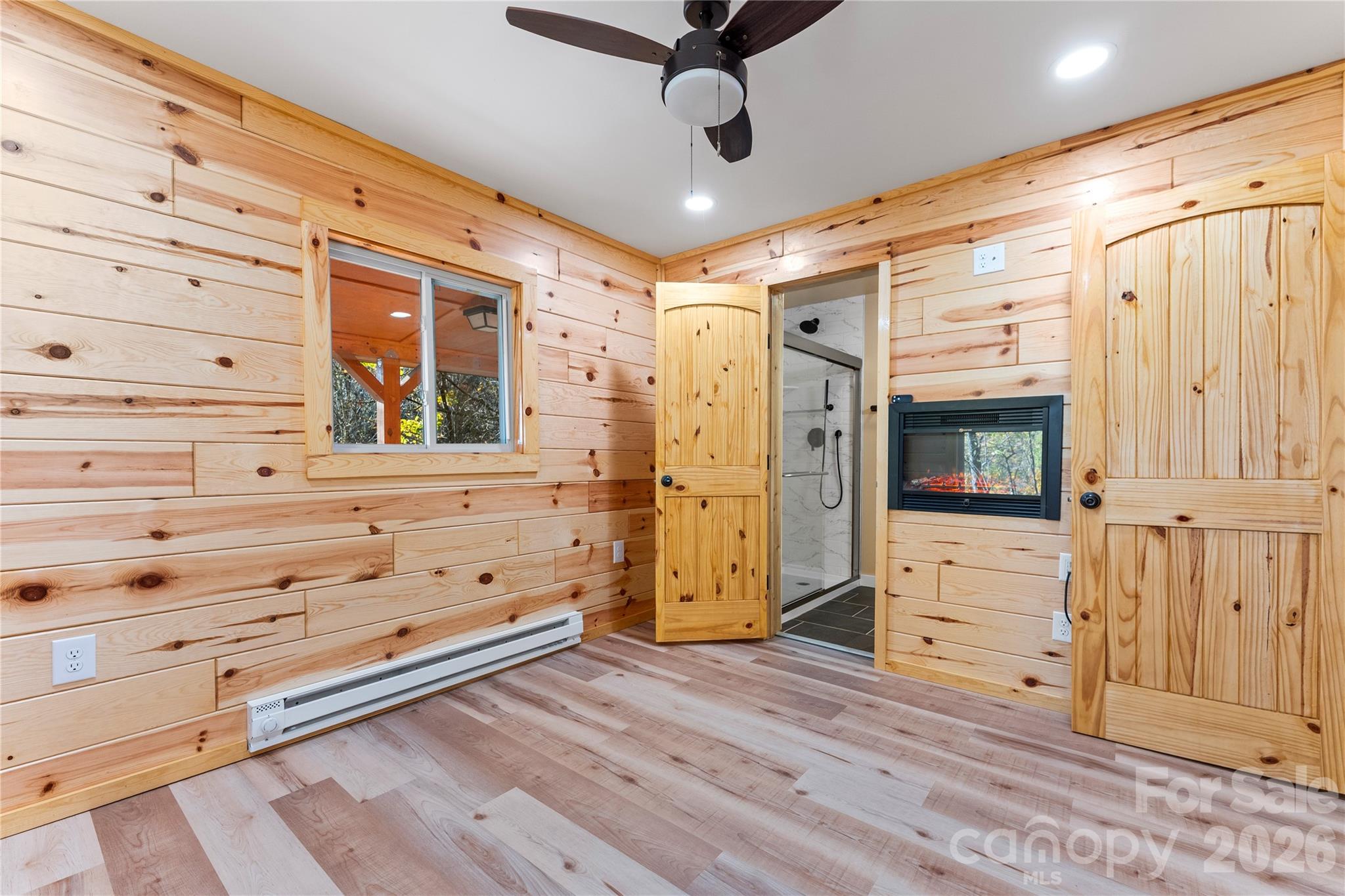 430 Long Branch Road — Maggie Valley