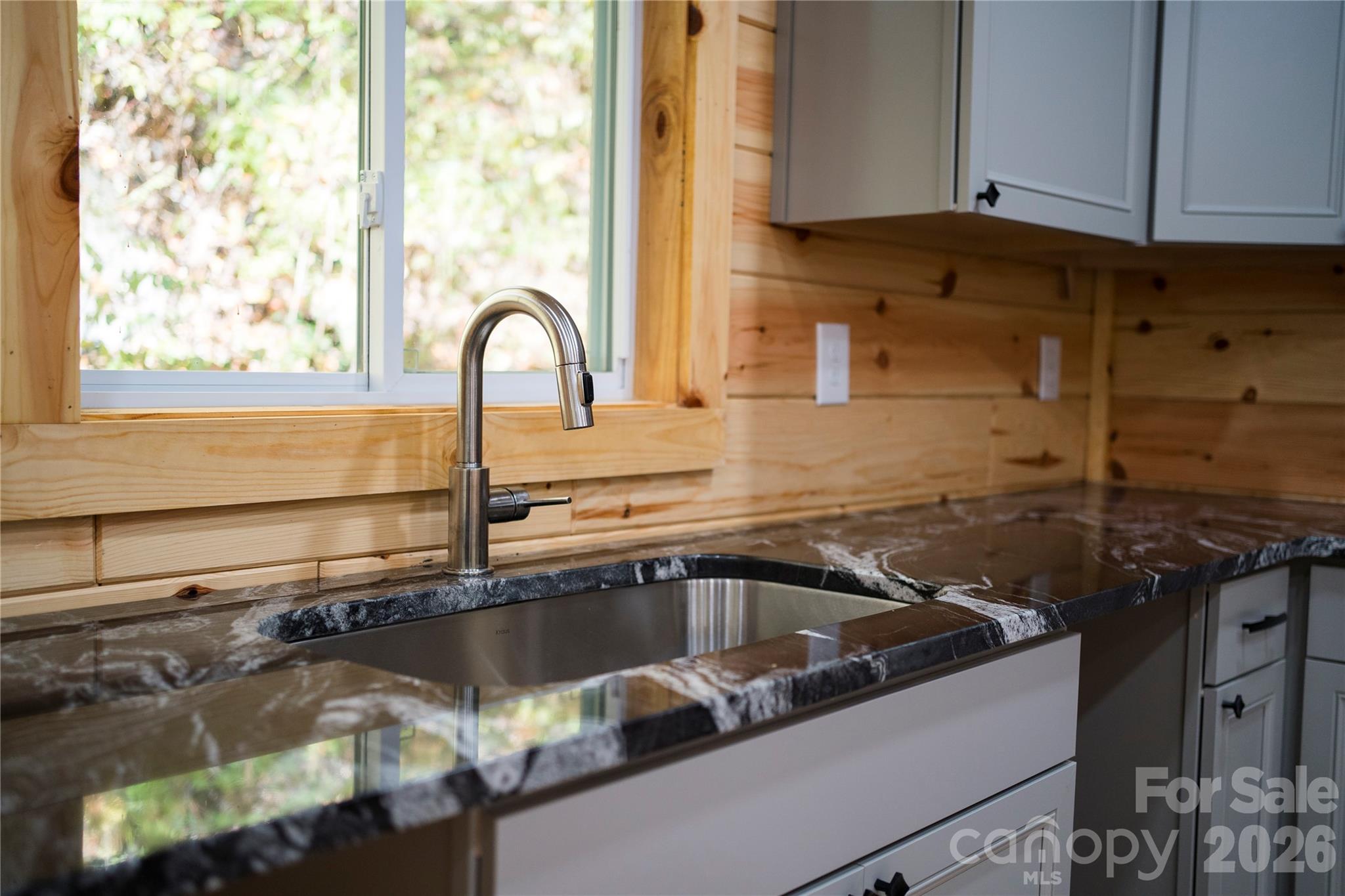 430 Long Branch Road — Maggie Valley