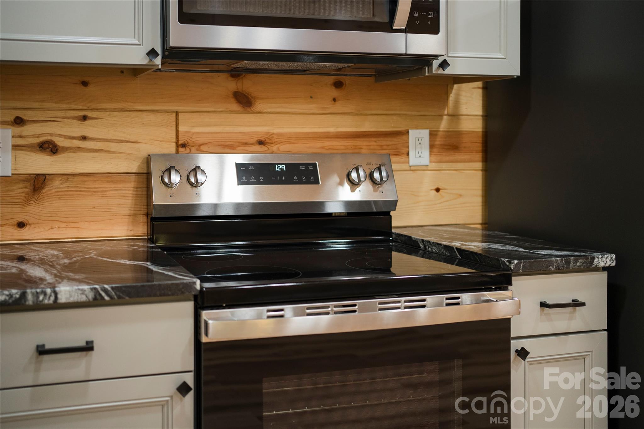 430 Long Branch Road — Maggie Valley
