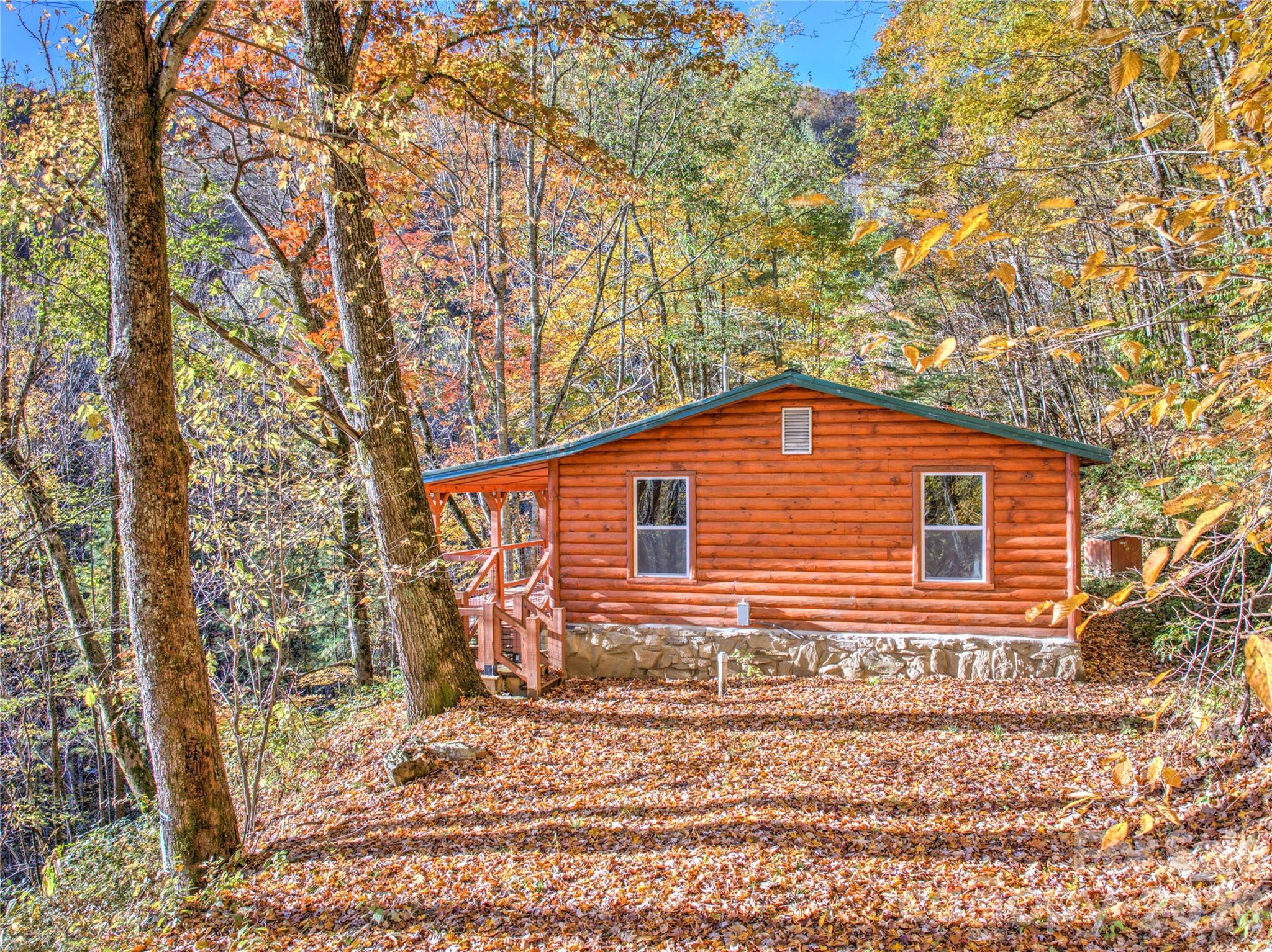 430 Long Branch Road — Maggie Valley