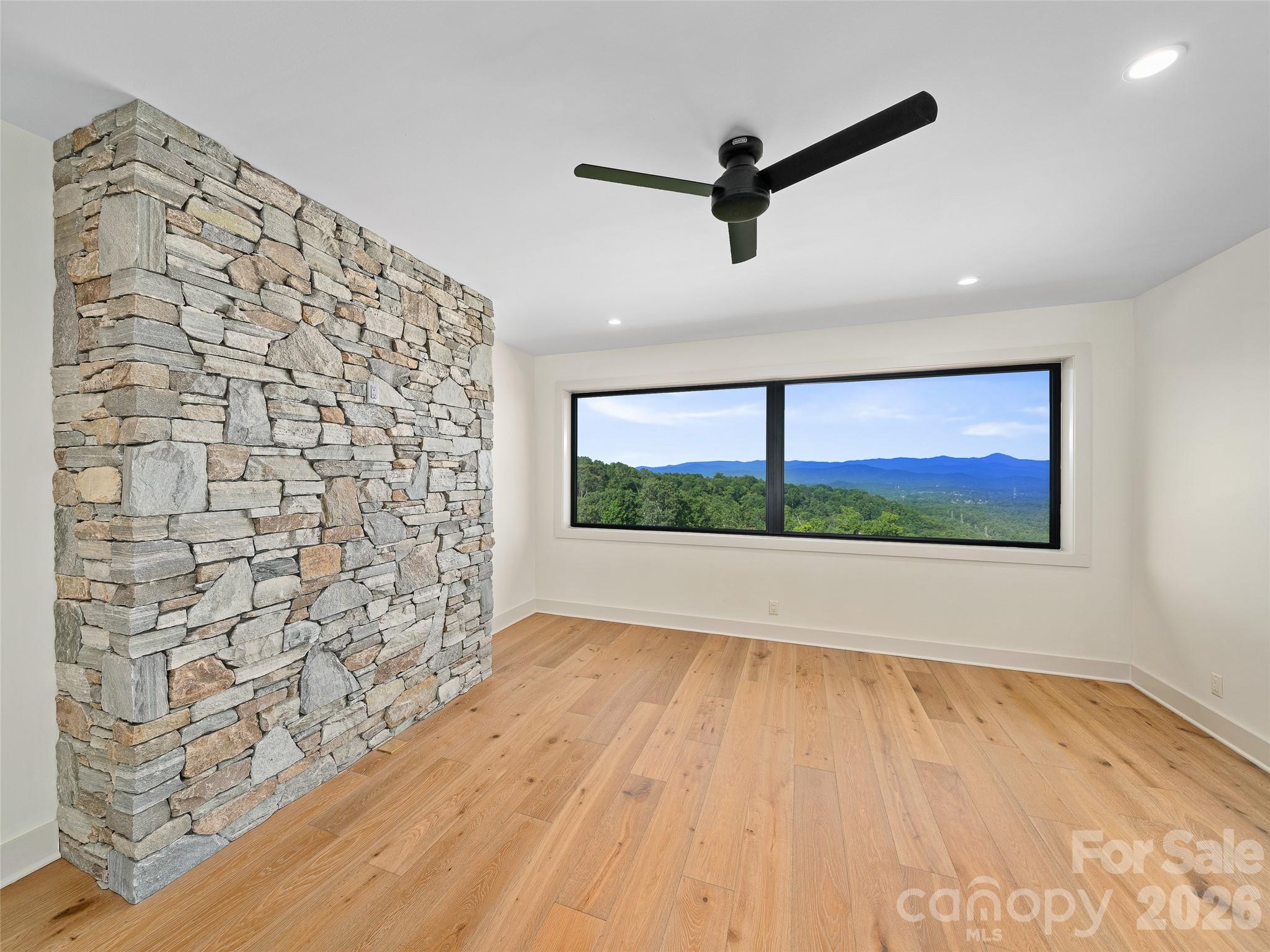 24 S Watchman Drive — Hendersonville