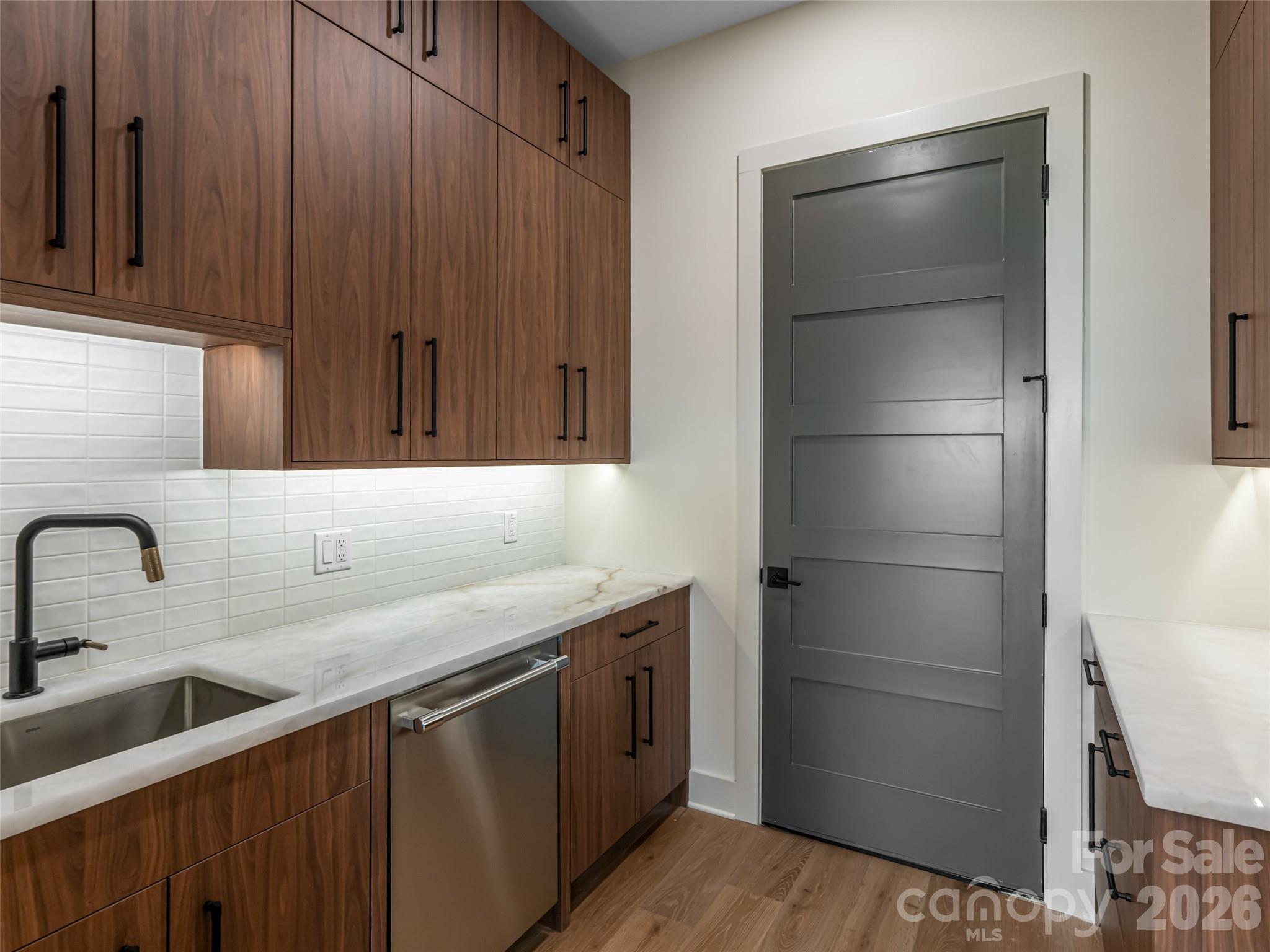 24 S Watchman Drive — Hendersonville