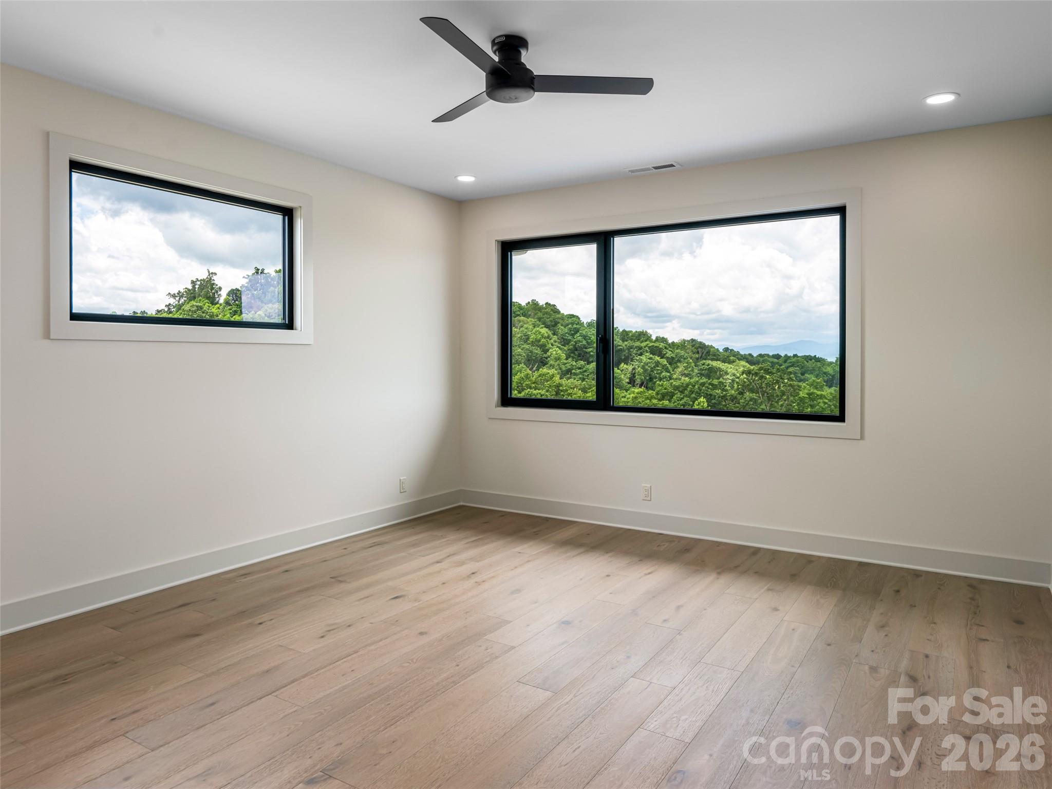 24 S Watchman Drive — Hendersonville