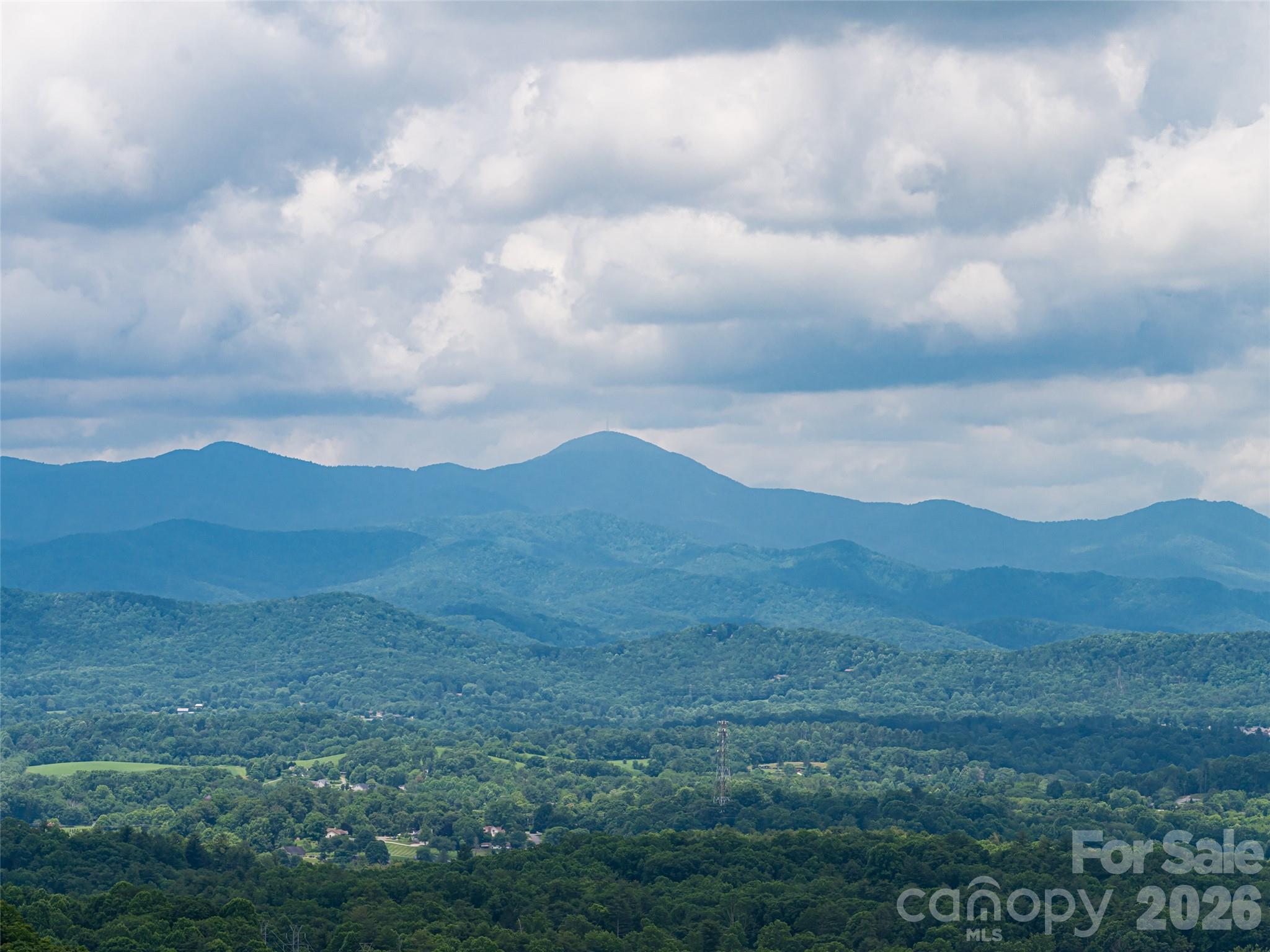 24 S Watchman Drive — Hendersonville